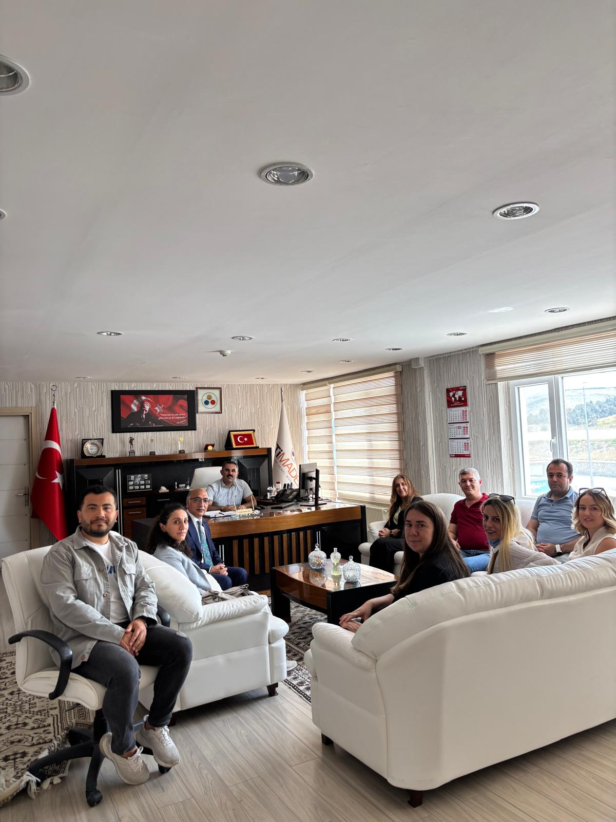 Yüksekokul Yönetimi ve Bölüm Başkanları Olarak Eti Maden İşletmeleri Bigadiç Bor İşletme Müdürü Süleyman ÜN' ü Ziyaret Ettik 2