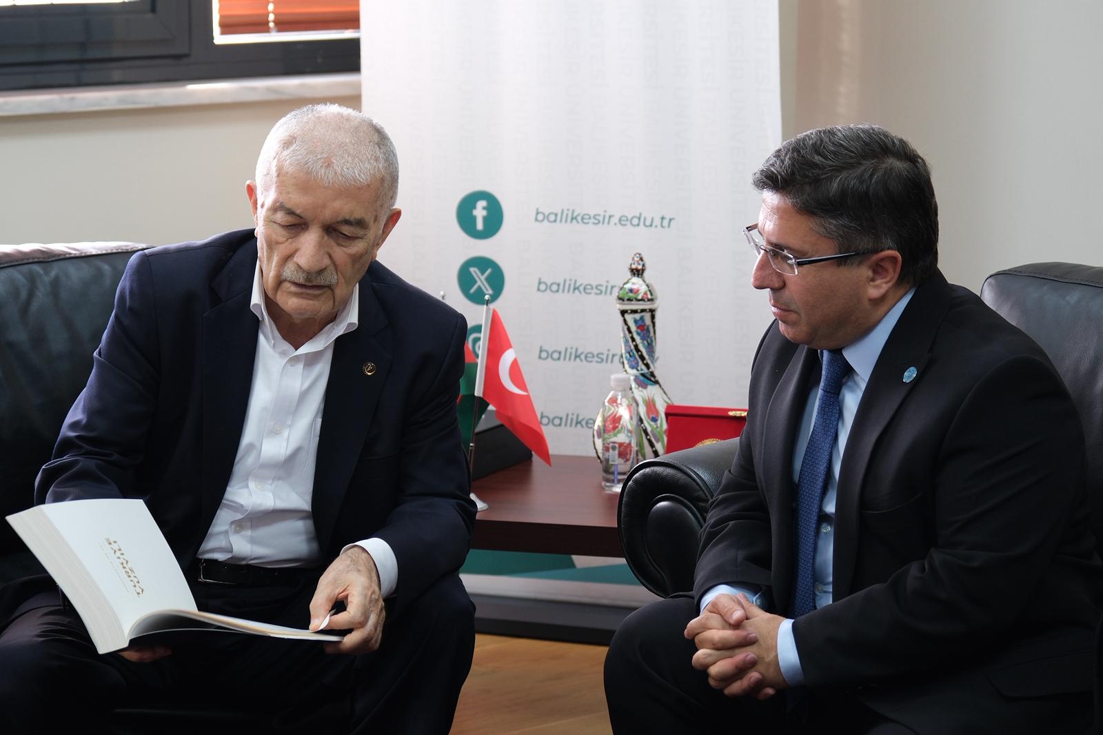 Birlik Vakfı Heyetinden Balıkesir Üniversitesine Ziyaret 3