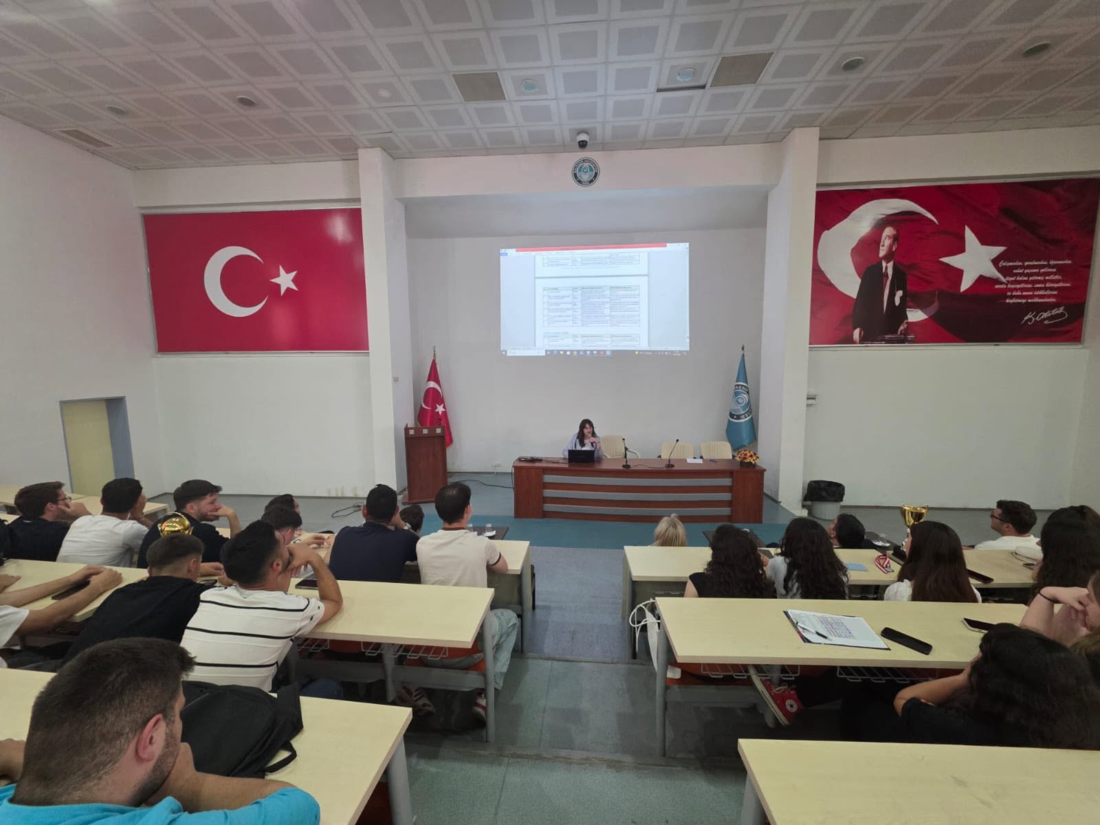 Dean Meets with Students 4