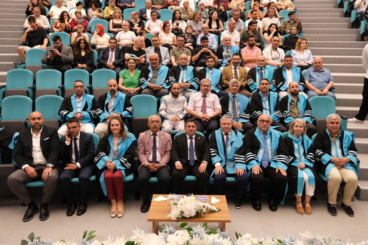 BAÜN Spor Bilimleri Fakültesinde Mezuniyet Coşkusu 2
