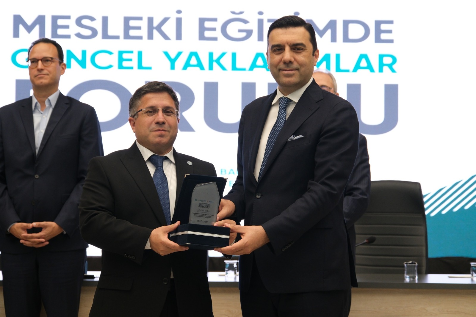 Balıkesir MYO ve Balıkesir TTO İş Birliğinde Düzenlenen “Mesleki Eğitimde Güncel Yaklaşımlar Forumu” Çerçevesinde, “Mesleki Eğitimde Üniversite ve Sanayi Sektör İş Birliğinin Önemi” Başlıklı Paneller Gerçekleştirildi 5