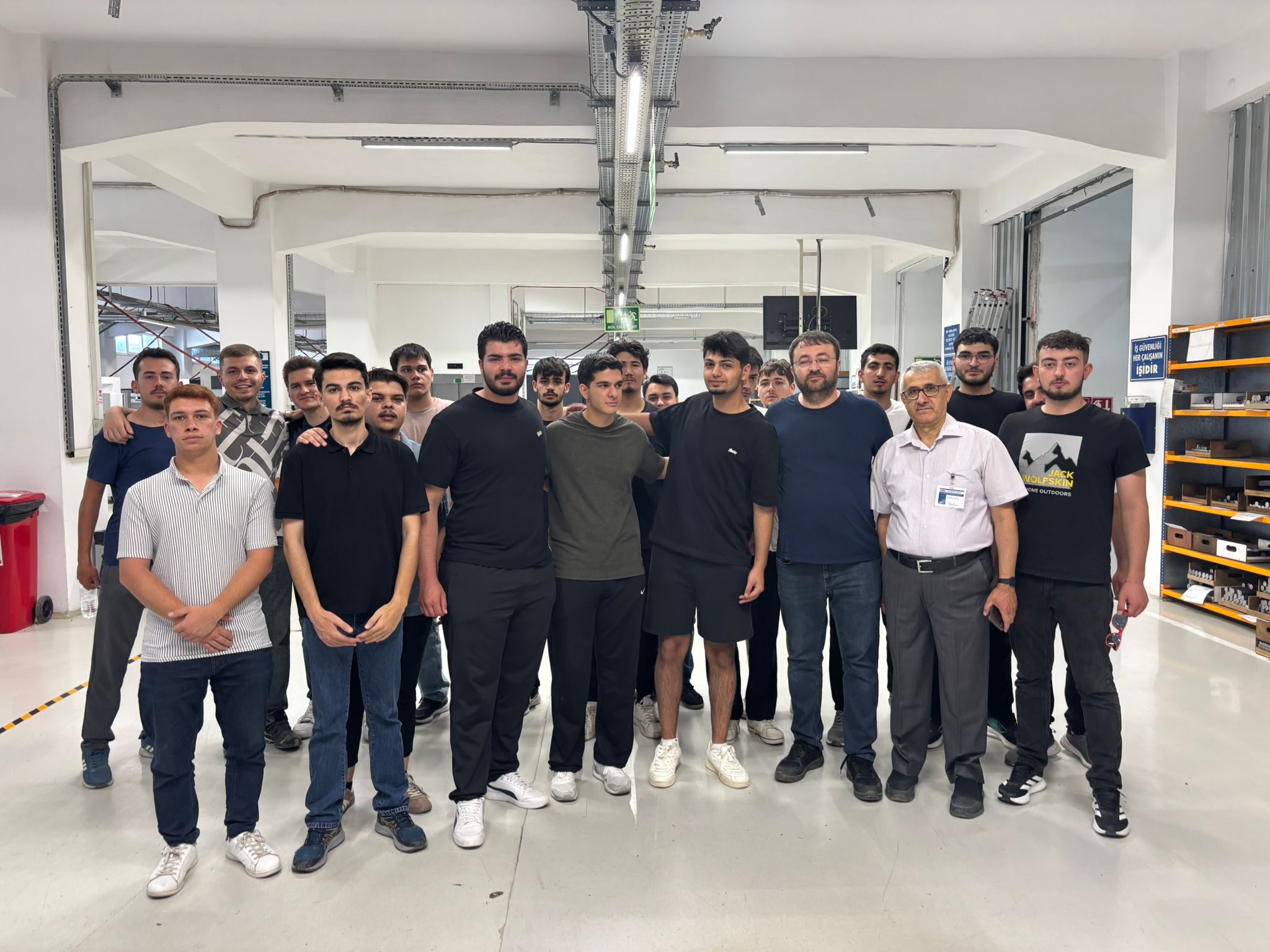Makine Programı ve Mekatronik Programının Ortak Katılımı İle Gerçekleşen Teknik Gezi 8 Haziran 2026 Pazartesi Günü Gerçekleşmiştir 4