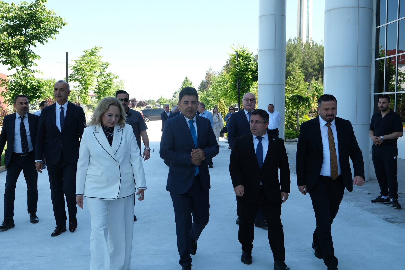 Balıkesir MYO ve Balıkesir TTO İş Birliğinde Düzenlenen “Mesleki Eğitimde Güncel Yaklaşımlar Forumu” Kapsamında Öğrenci Poster Sunumları Gezildi 15