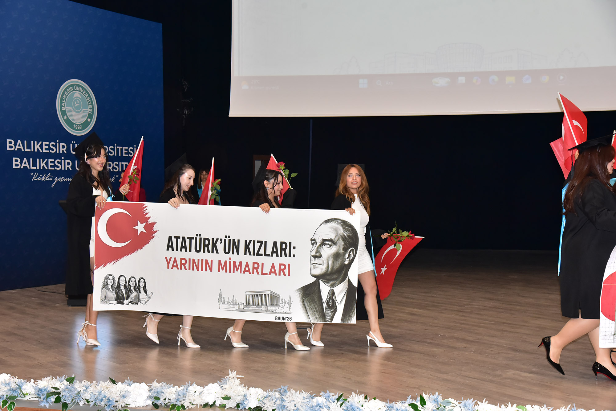 BAÜN Mimarlık Fakültesinde Mezuniyet Mutluluğu 2