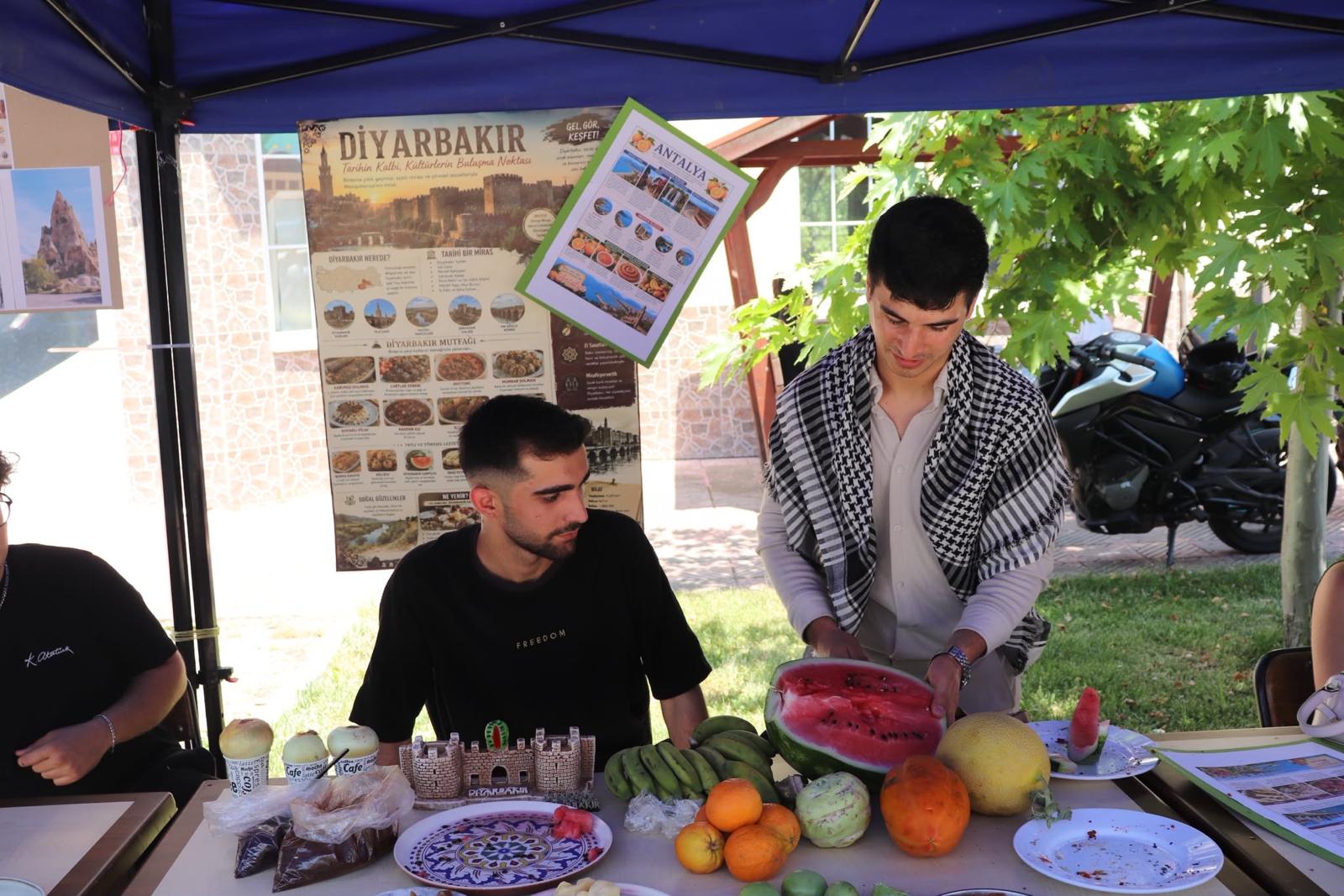 Sındırgı Meslek Yüksekokulu Turizm ve Otel İşletmeciliği Programı'nda İl Tanıtım Etkinlikleri Düzenlendi 8