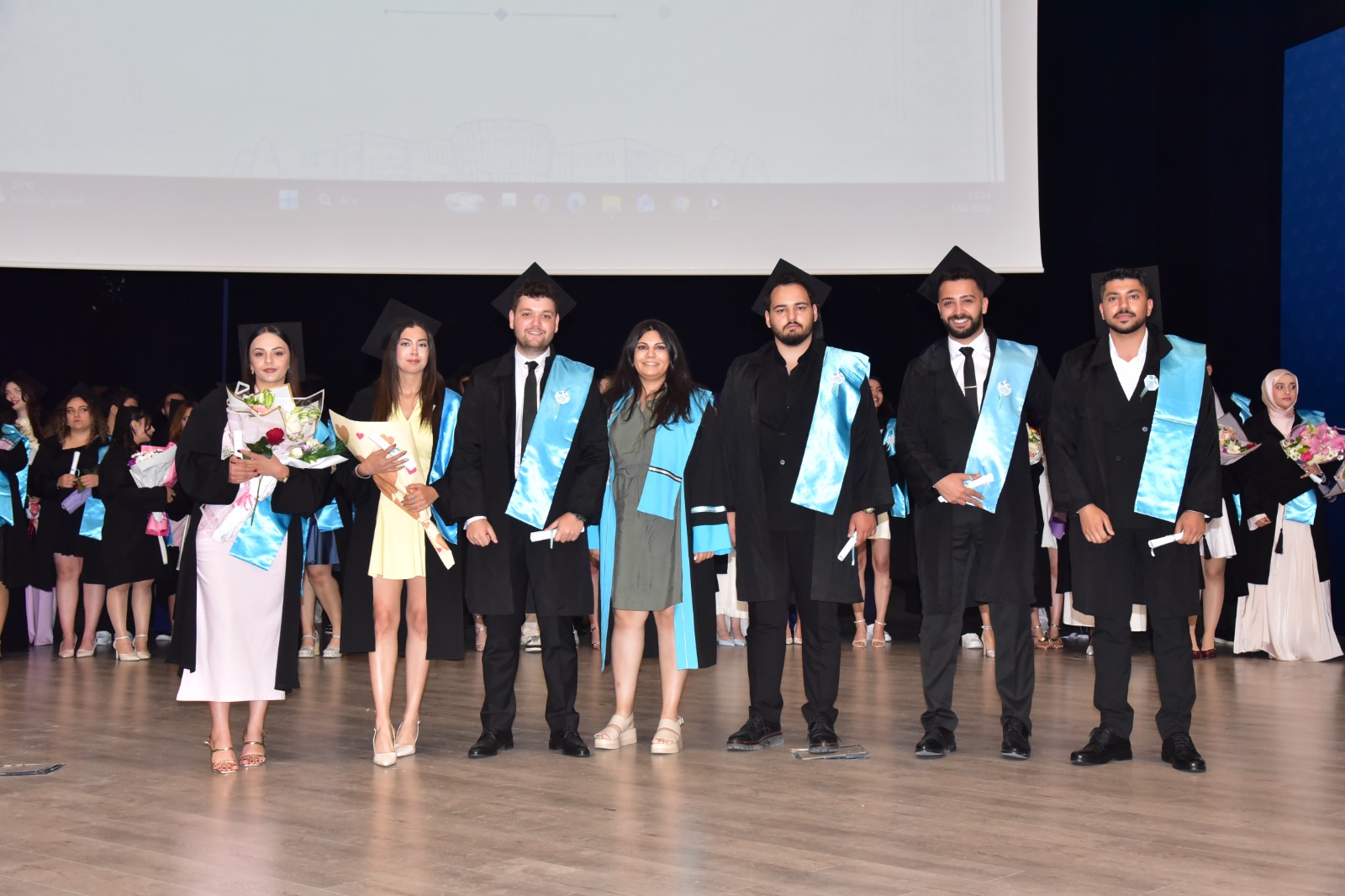 Balıkesir Üniversitesi Mimarlık Fakültesi 2026 yılı Mezuniyet Törenimizi büyük bir gurur ve coşkuyla gerçekleştirdik. 34