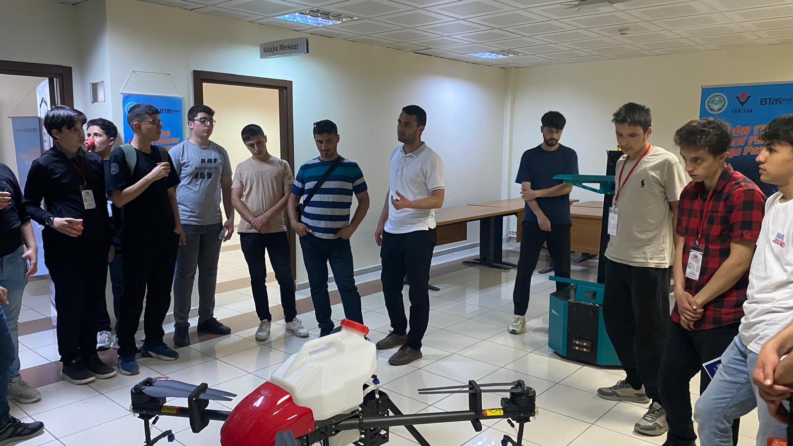 "Evliya Çelebi Öğrenci Değişim Programı" Kapsamında Lise Öğrencileri BAÜN’ü Ziyaret Etti 7