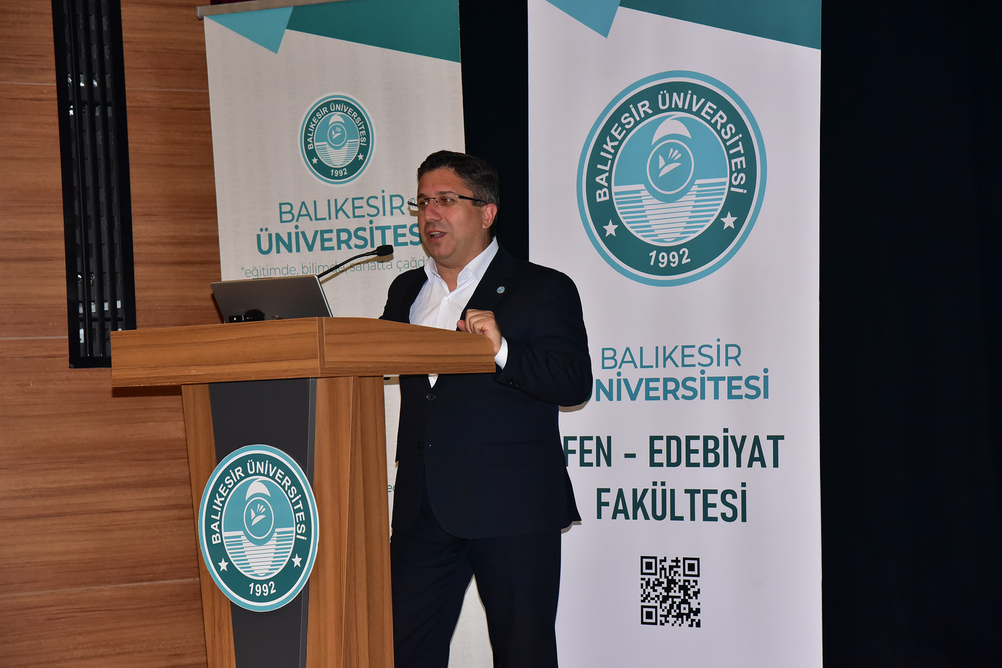 BAÜN’de Türk Dünyasında Alfabe Birliği ve Ortak İletişim Dilinin Önemine Dikkat Çekildi 2