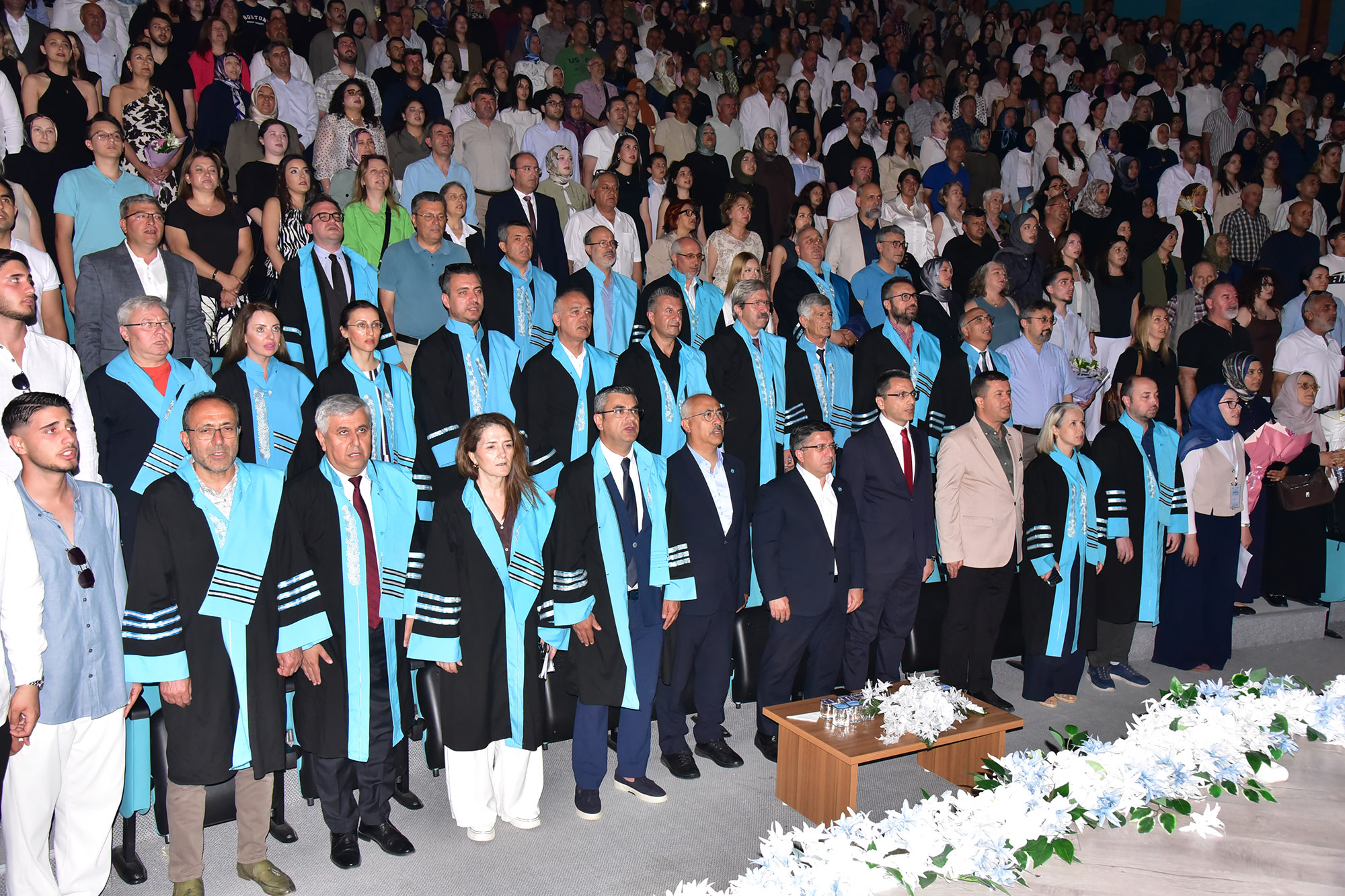 BAÜN İİBF’de Mezuniyet Sevinci 4