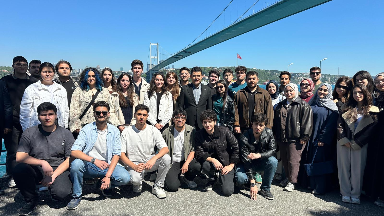IEEE Öğrenci Topluluğundan Çamlıca Kulesi Çıkarması: Bakan Yardımcısı Osman Boyrazdan Öğrencilere Destek