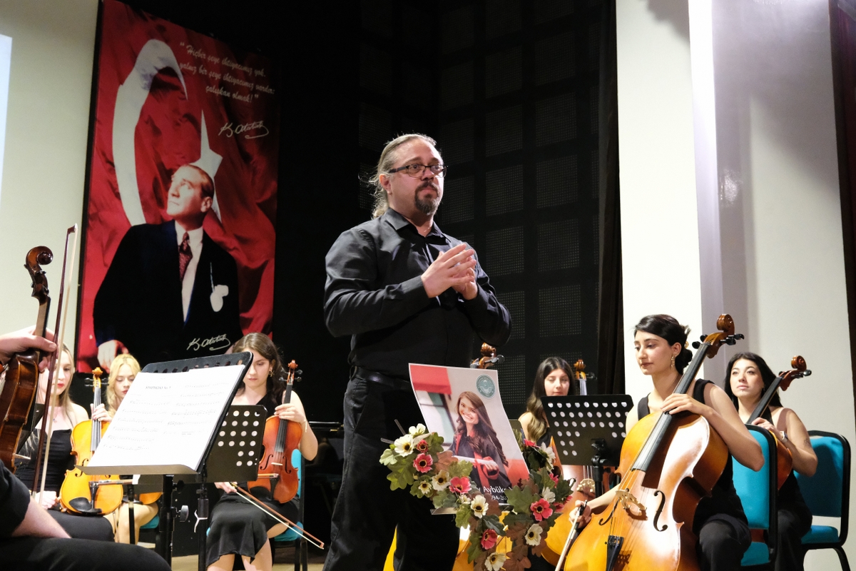 BAÜN’de Aybüke Öğretmenin Adını Taşıyan Salonda Anlamlı Konser 3