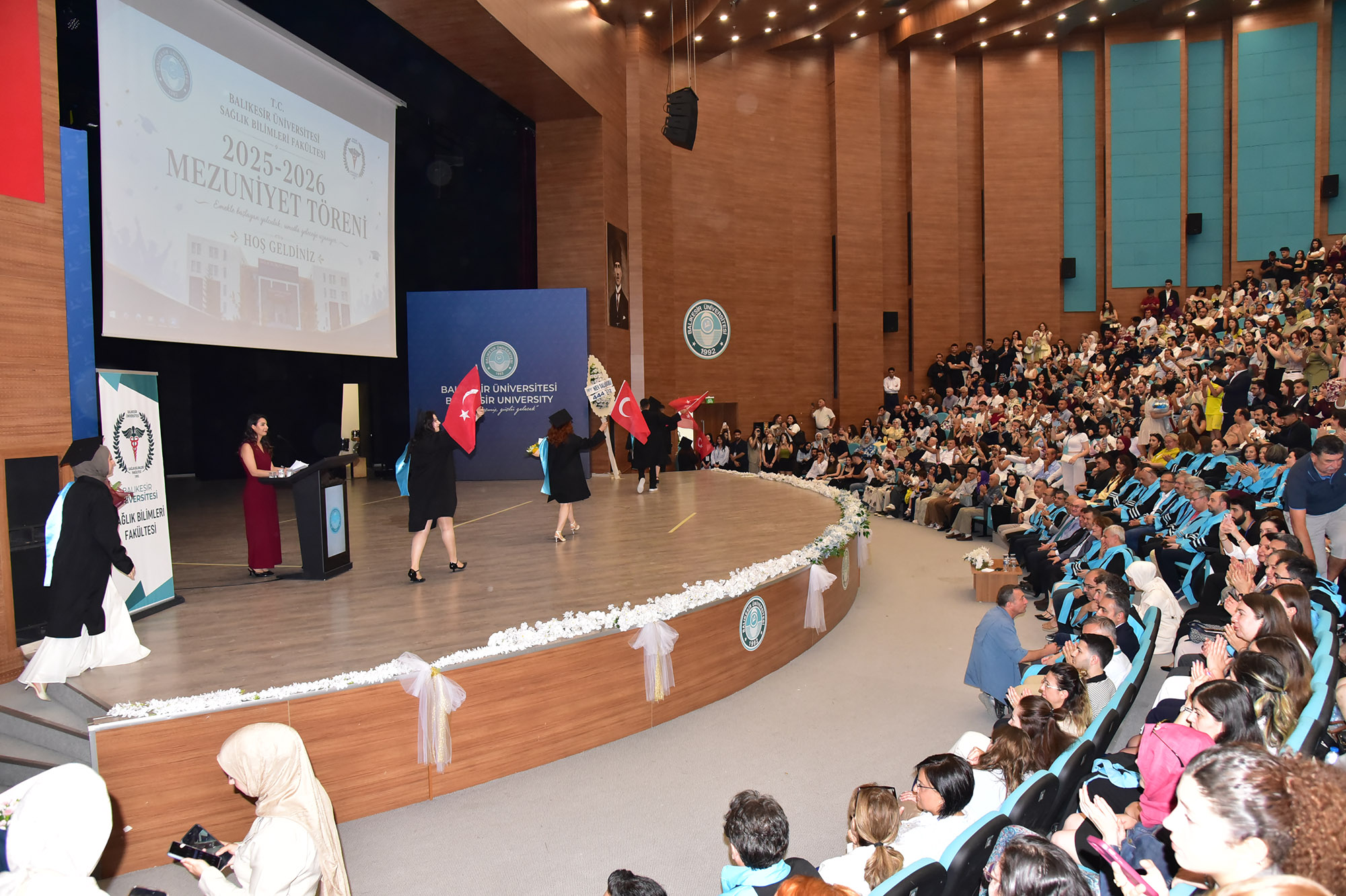 BAÜN Sağlık Bilimleri Fakültesinde Mezuniyet Coşkusu 1