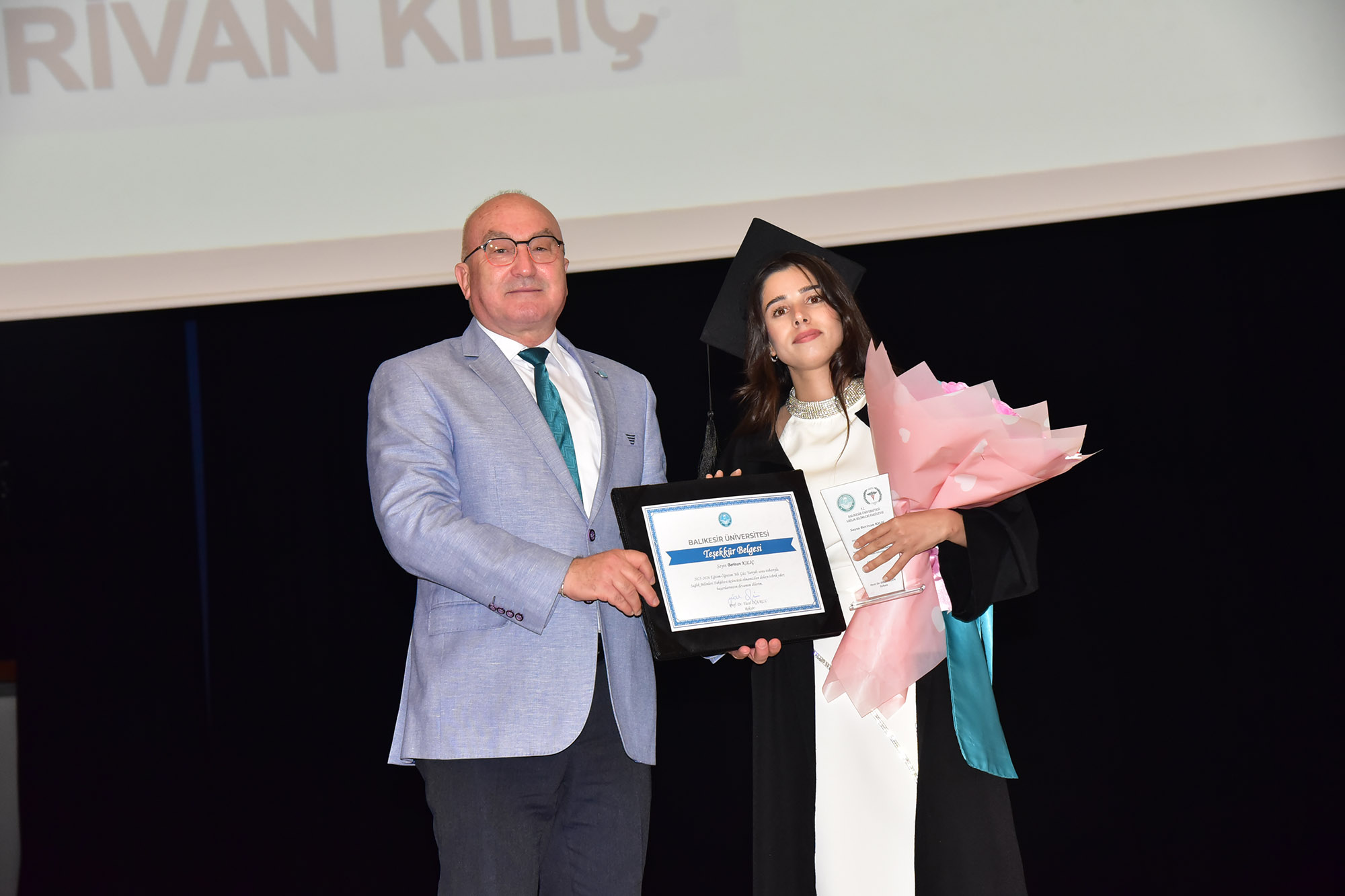 BAÜN Sağlık Bilimleri Fakültesinde Mezuniyet Coşkusu 10