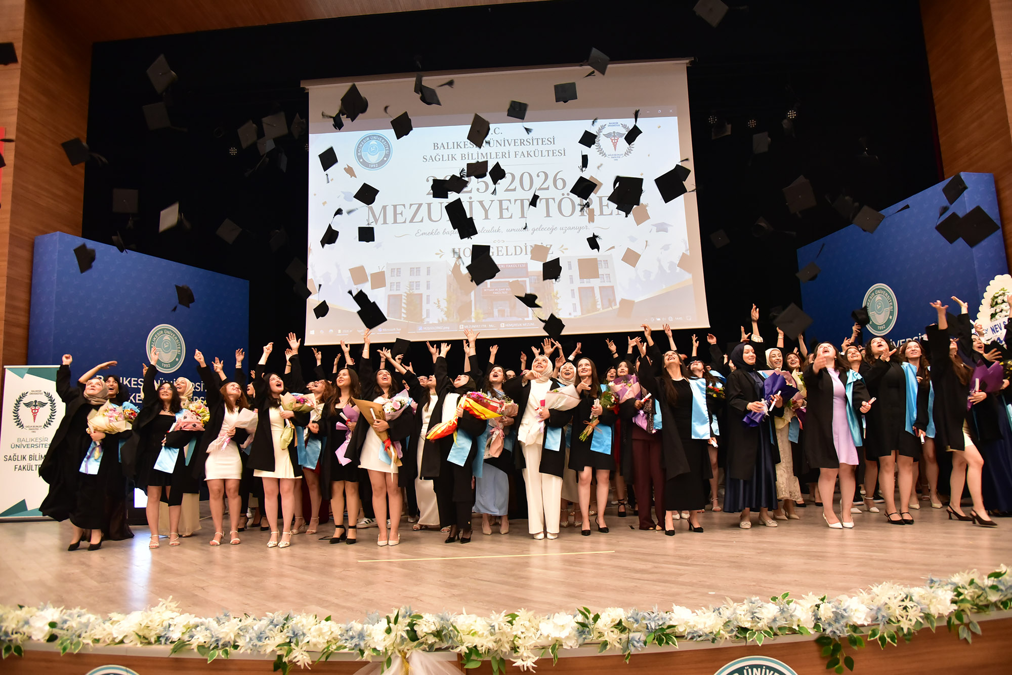 BAÜN Sağlık Bilimleri Fakültesinde Mezuniyet Coşkusu 17
