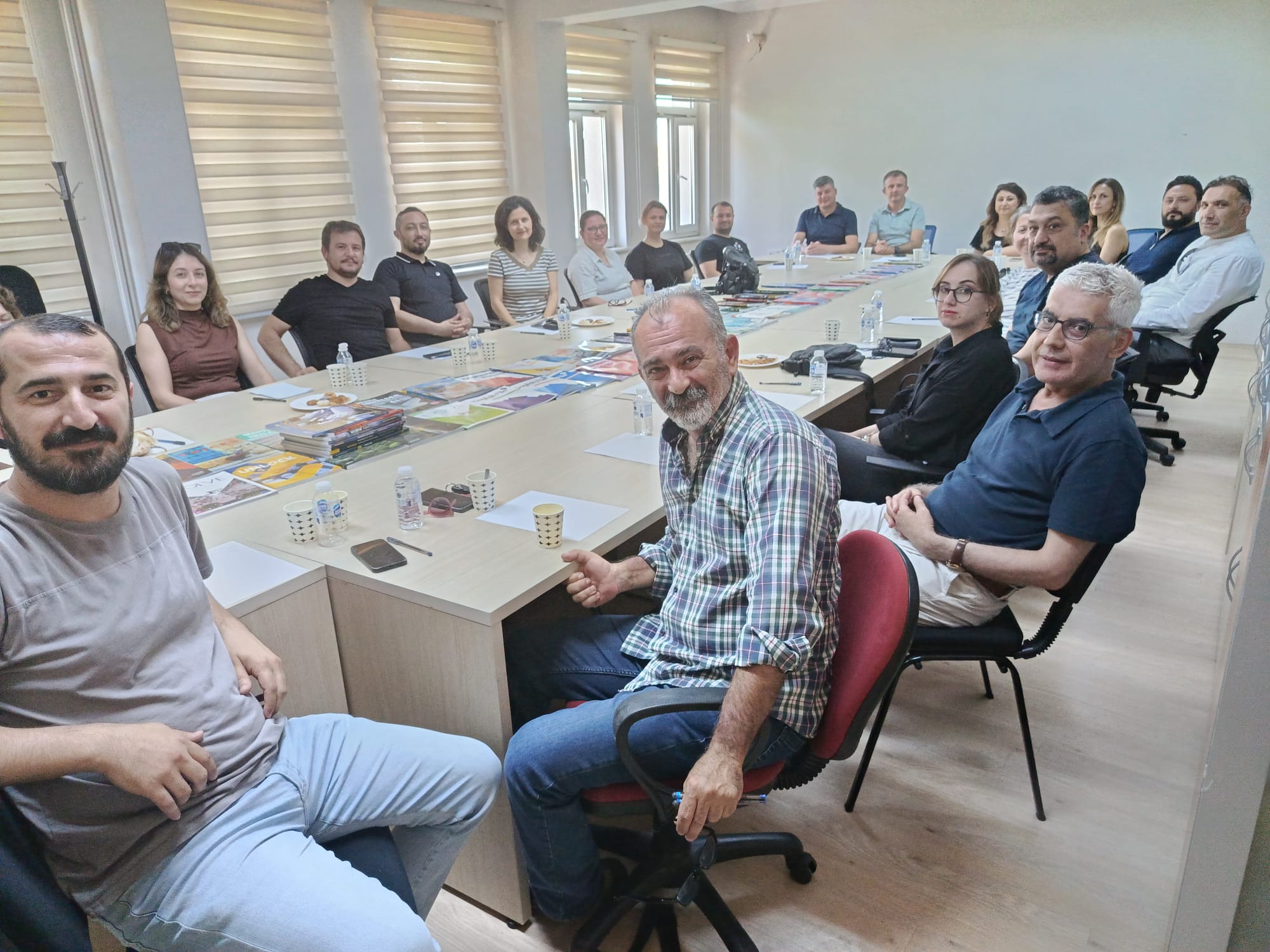 Yabancı Diller Yüksekokulu Akademik Kurul Toplantısı Gerçekleştirildi 1