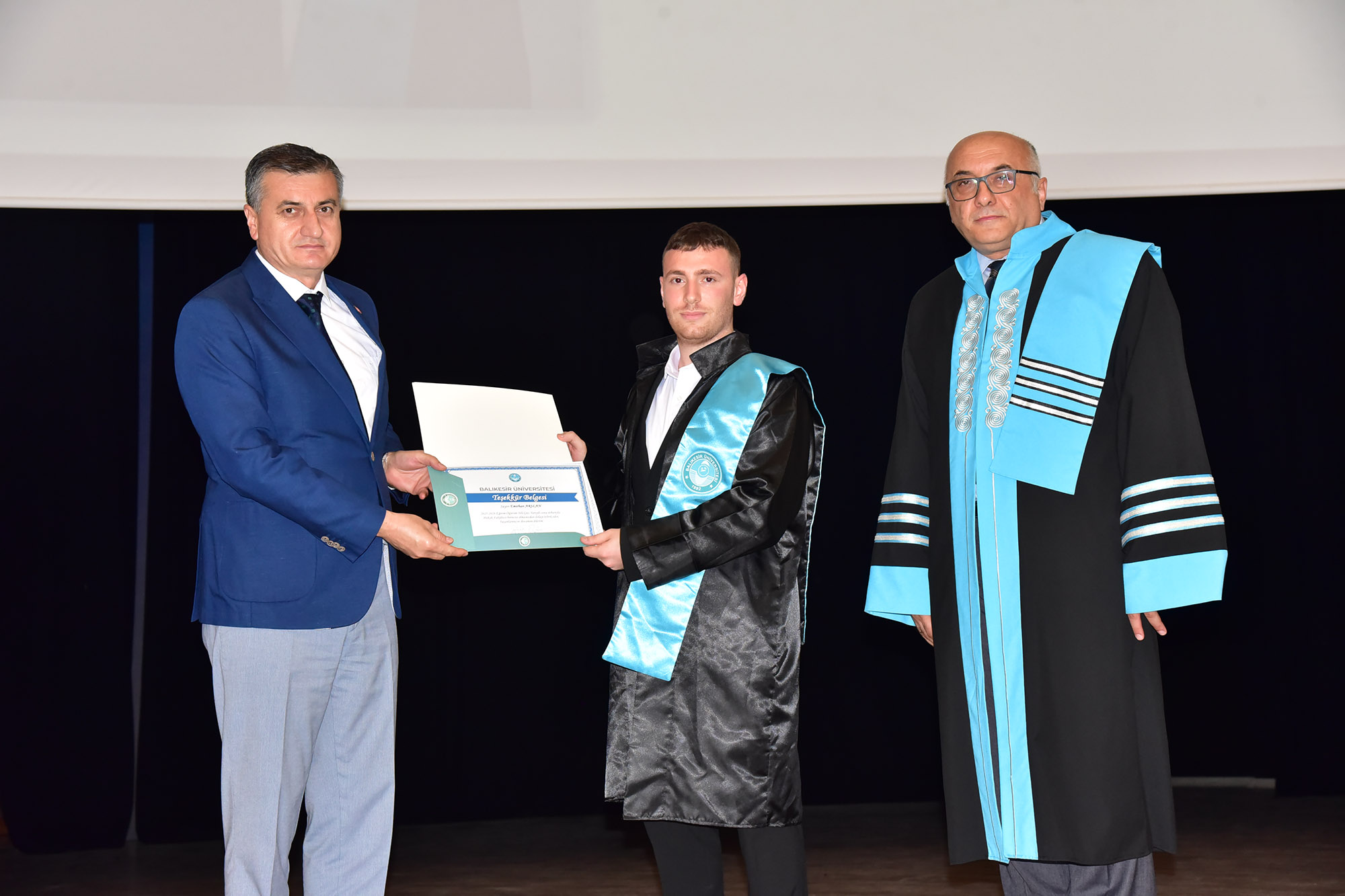 BAÜN Hukuk Fakültesinde Mezuniyet Gururu  6