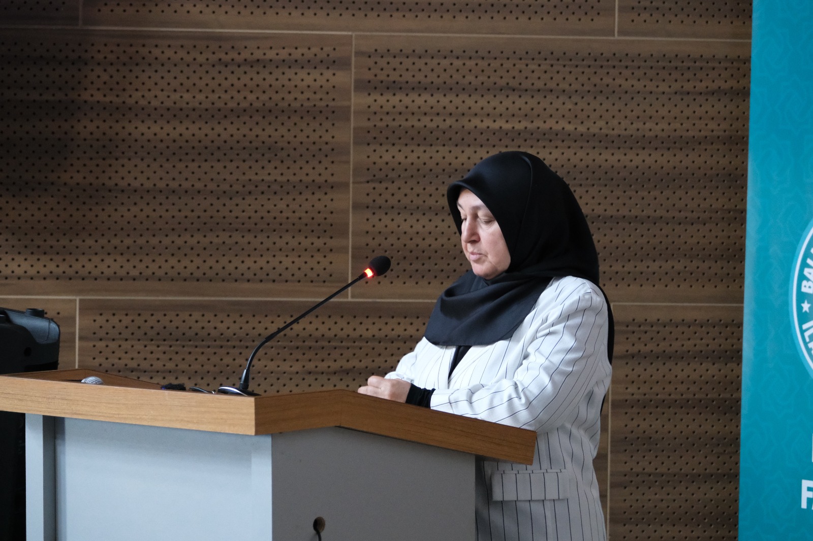 FAKÜLTEMİZDE II. ULUSLARARASI İLAHİYAT ARAŞTIRMALARI ÖĞRENCİ SEMPOZYUMU YAPILDI 5