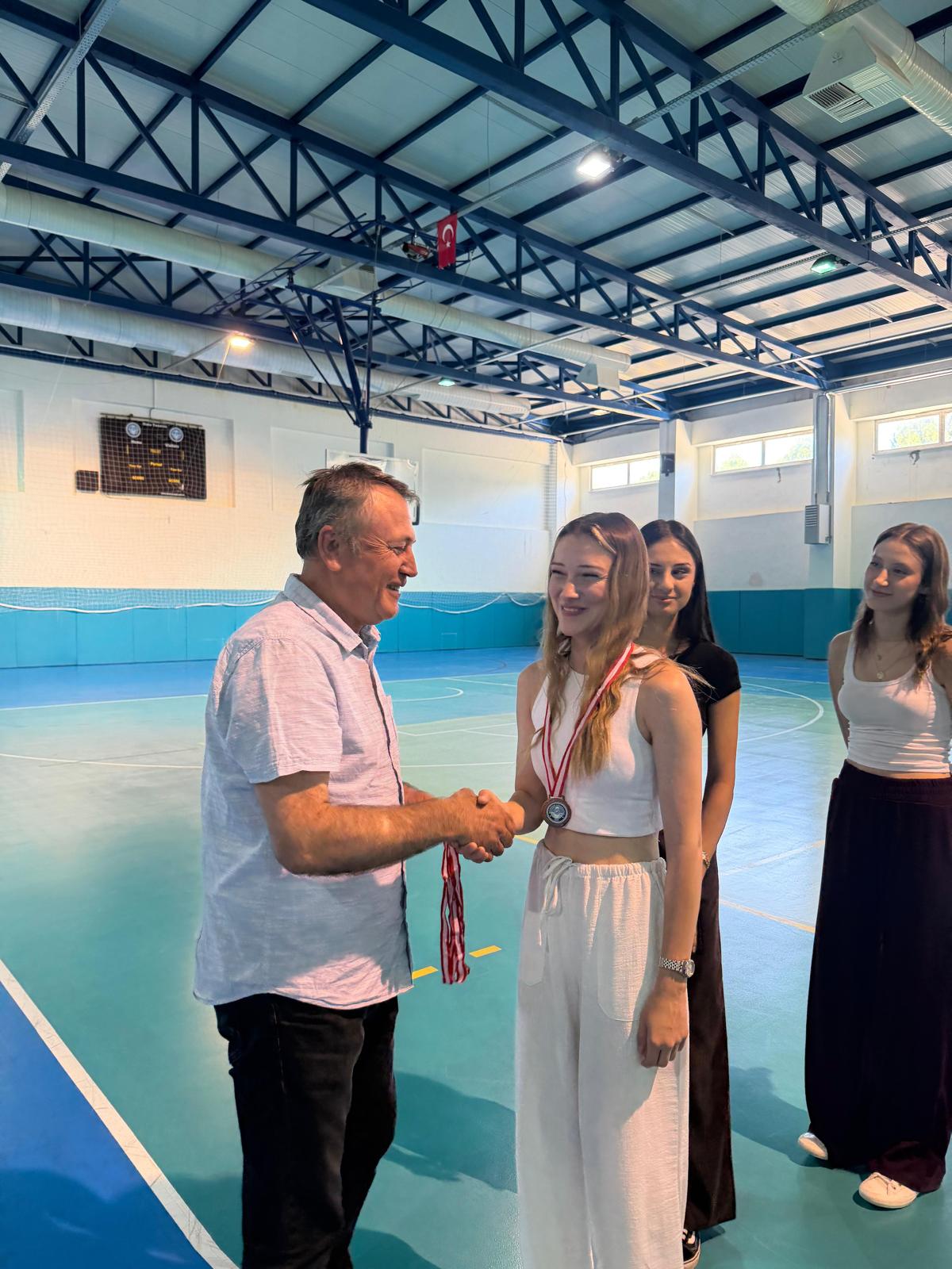 SPOR BİLİMLERİ FAKÜLTESİ VOLEYBOL TURNUVASI 3