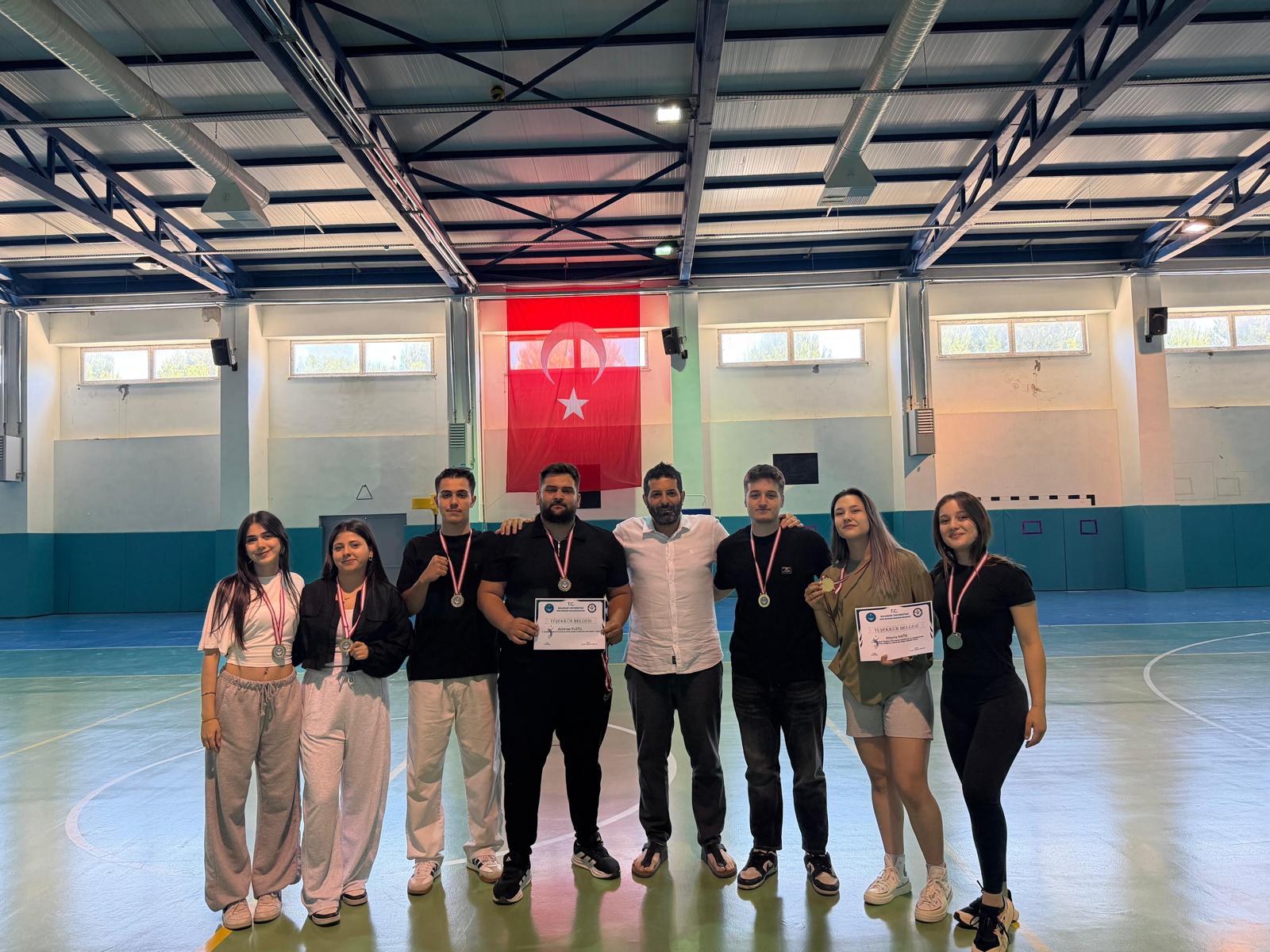 SPOR BİLİMLERİ FAKÜLTESİ VOLEYBOL TURNUVASI 1