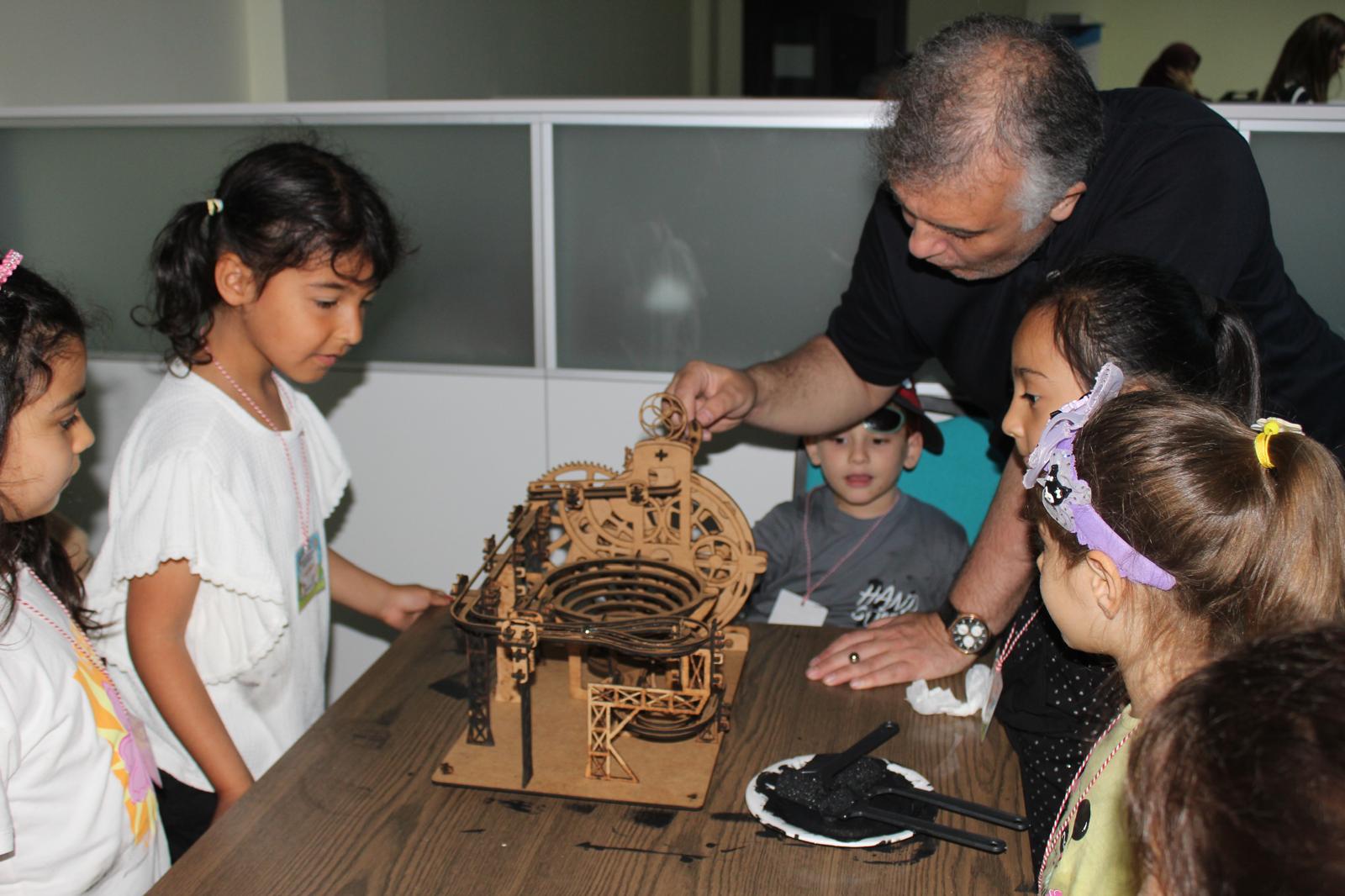 Balıkesir Üniversitesinde "Minikler Kampüste: Bilim ve Doğanın İzinde" Etkinliği Gerçekleştirildi 10