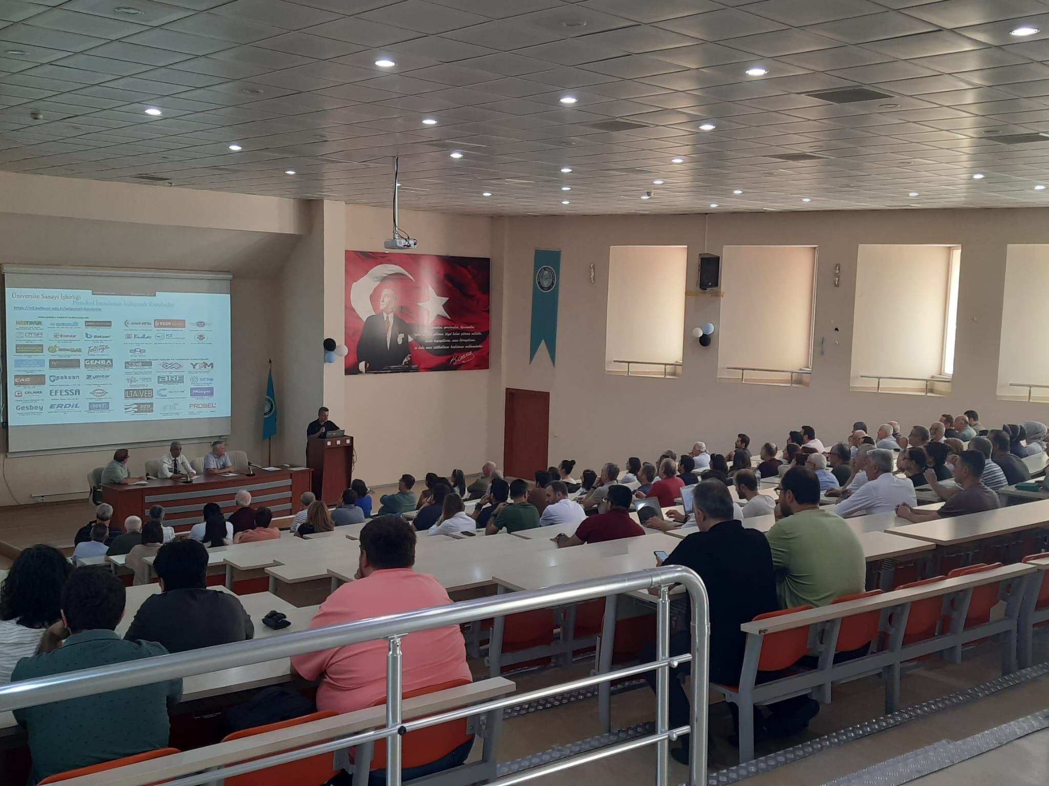Fakültemizde Akademik Kurul Toplantısı Gerçekleştirildi.