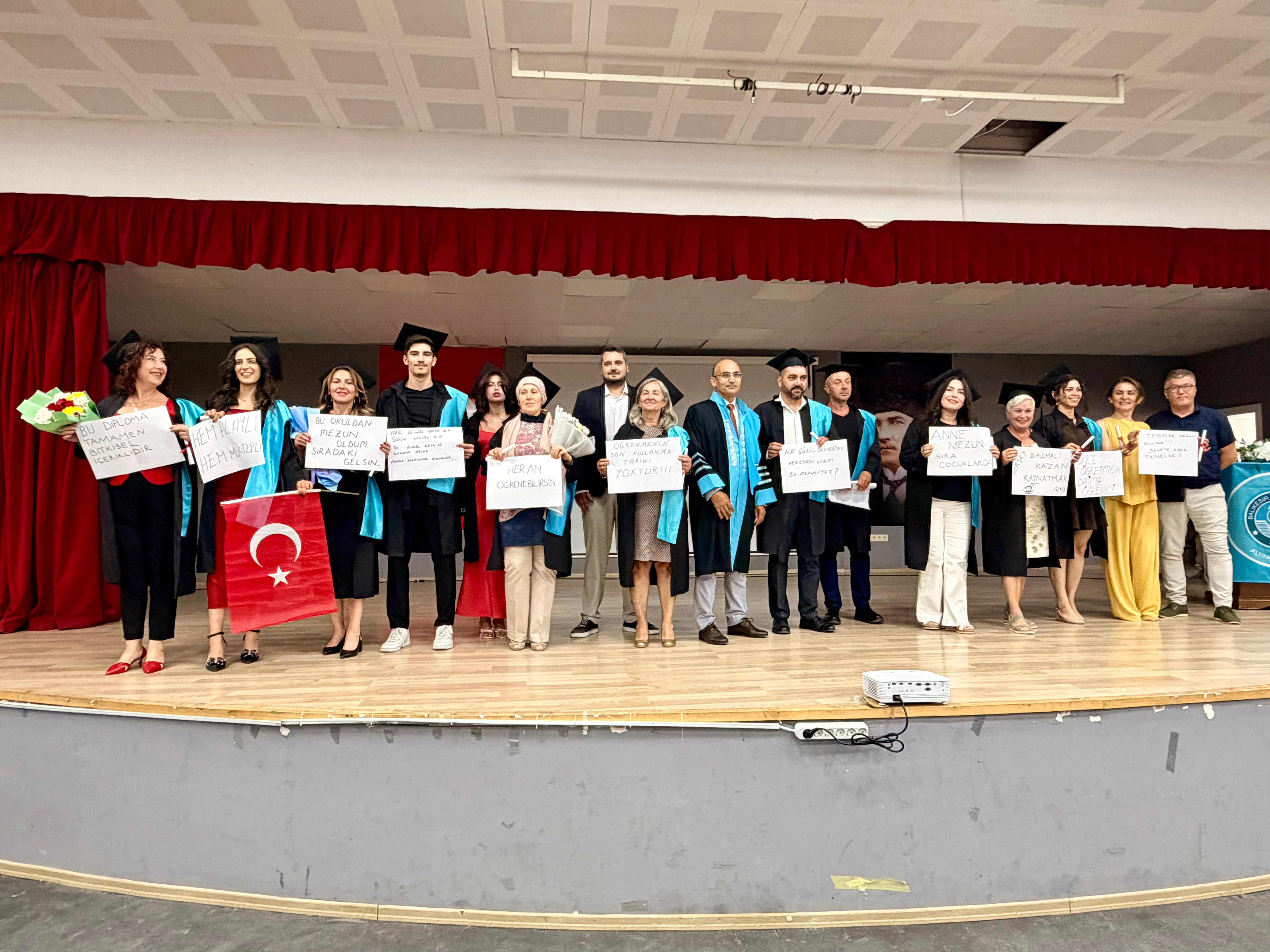 Yüksekokulumuzda Mezuniyet Coşkusu 9