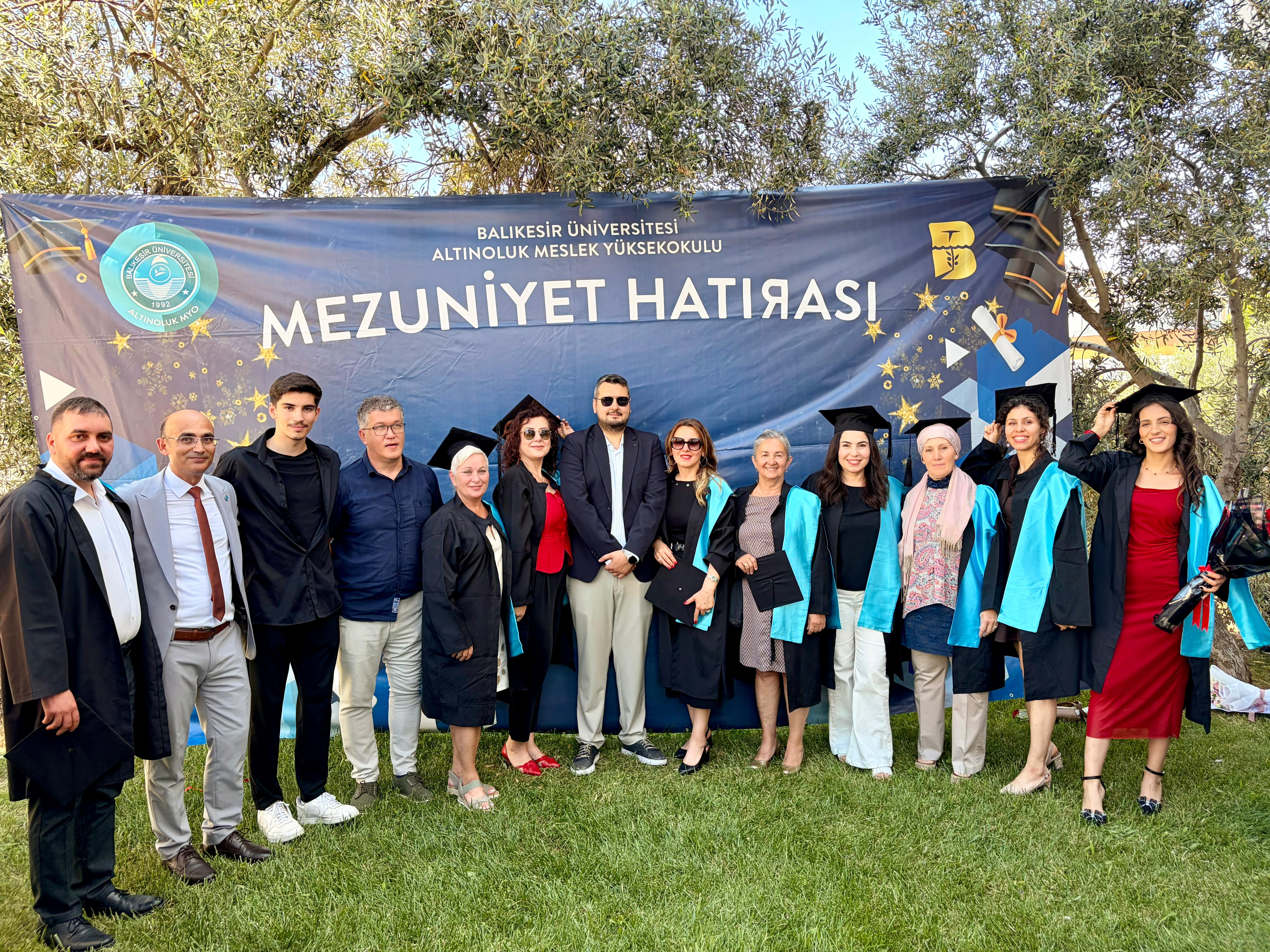 Yüksekokulumuzda Mezuniyet Coşkusu 1
