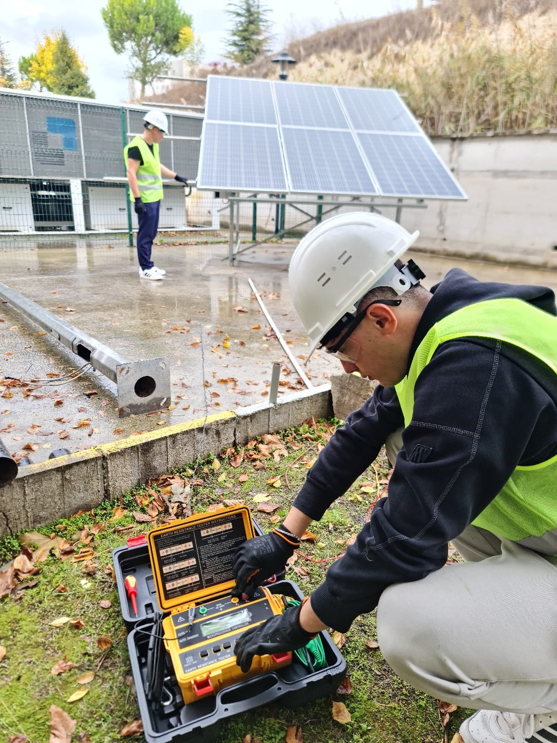 Balıkesir Meslek Yüksekokulunda Güneş Enerjisi Destekli Laboratuvar Aydınlatma Sistemi Aktif Olarak Kullanılıyor