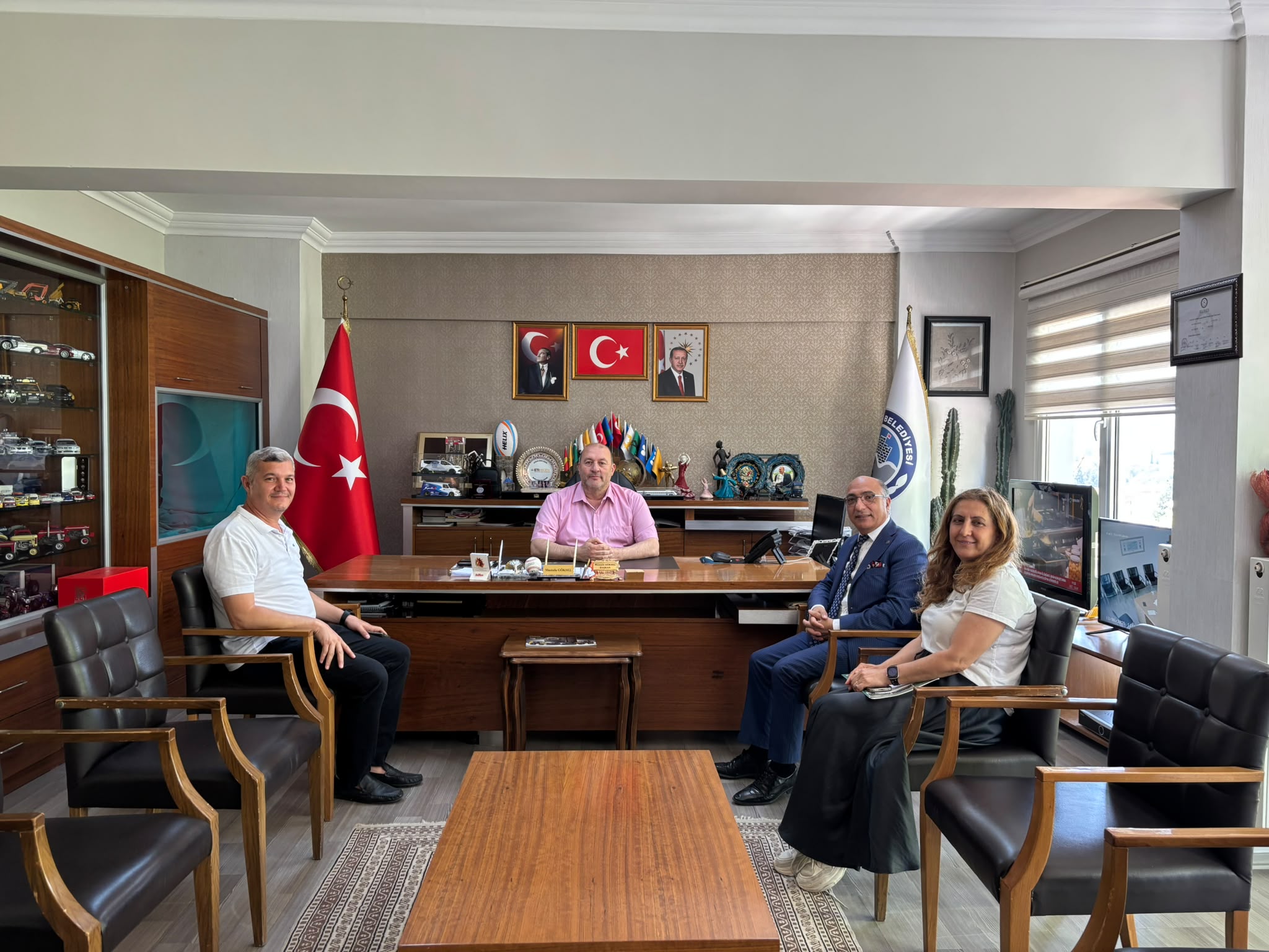 Bigadiç Belediye Başkanı Sayın Mustafa GÖKSEL' e Teşekkür Ziyareti