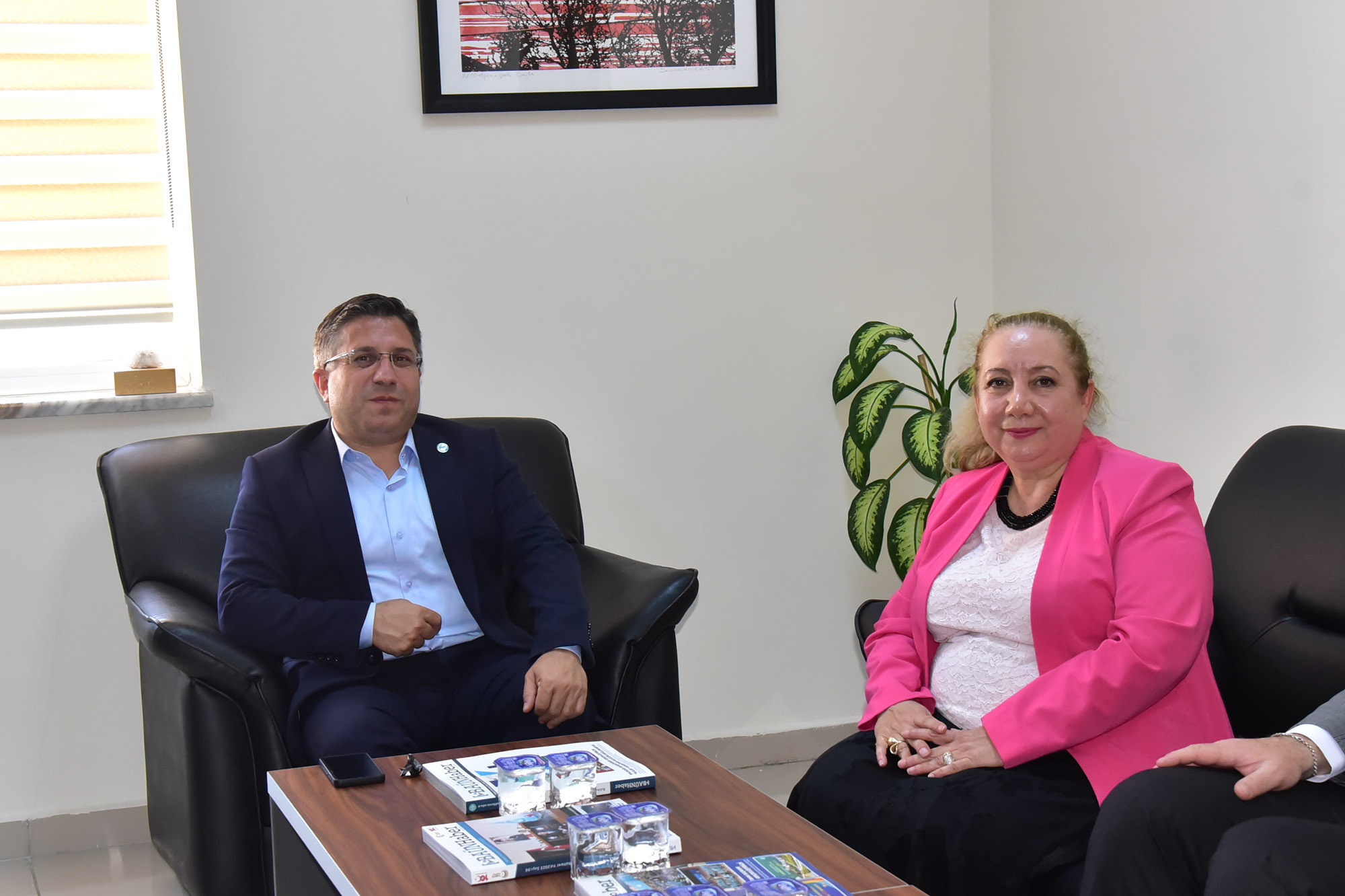 Rektör Oğurlu ve Üniversite Üst Yönetiminden Tıp Fakültesi Dekanlığına Tebrik Ziyareti 2