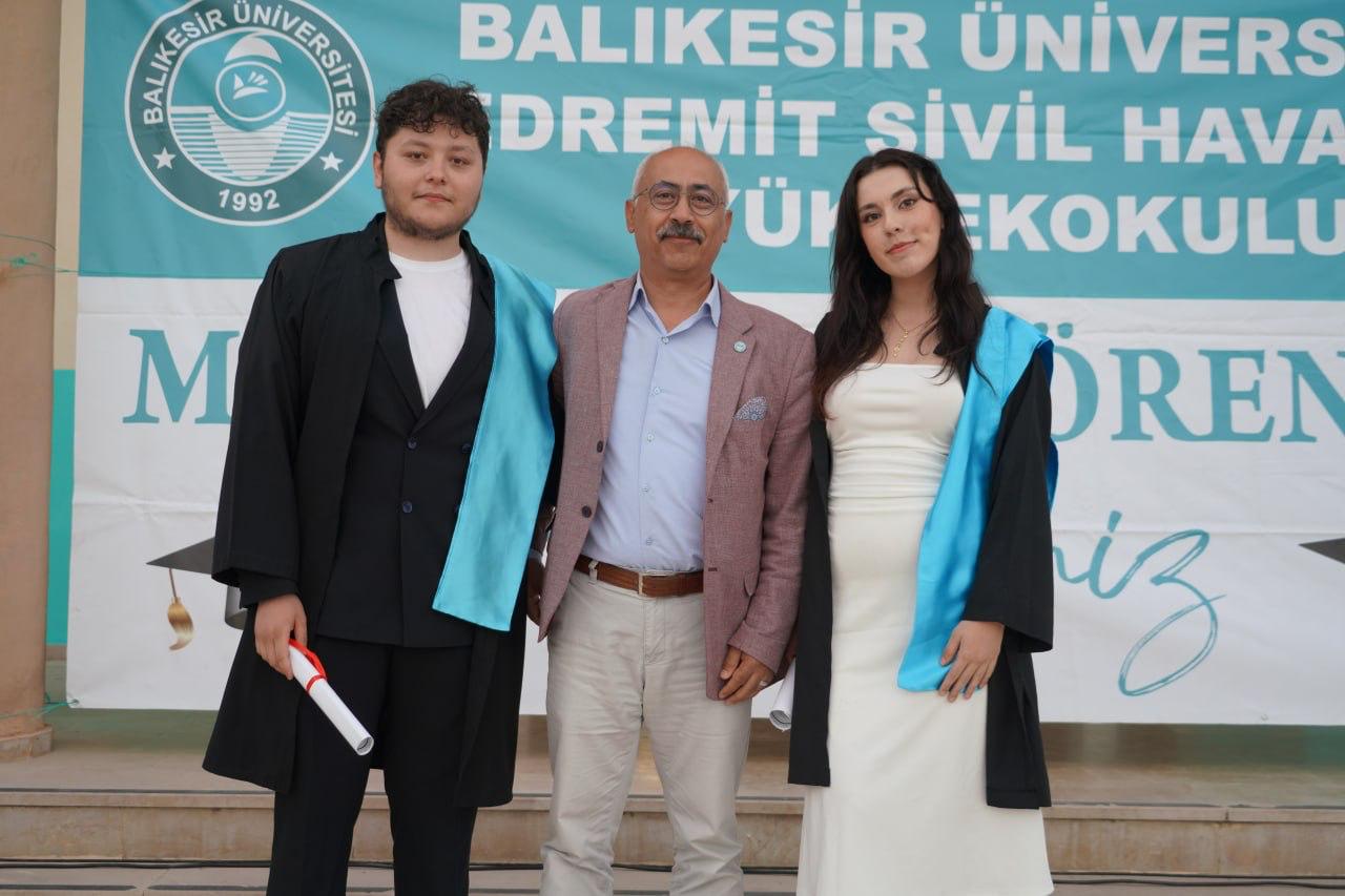 BAÜN Edremit Sivil Havacılık Yüksekokulunda Mezuniyet Coşkusu 12