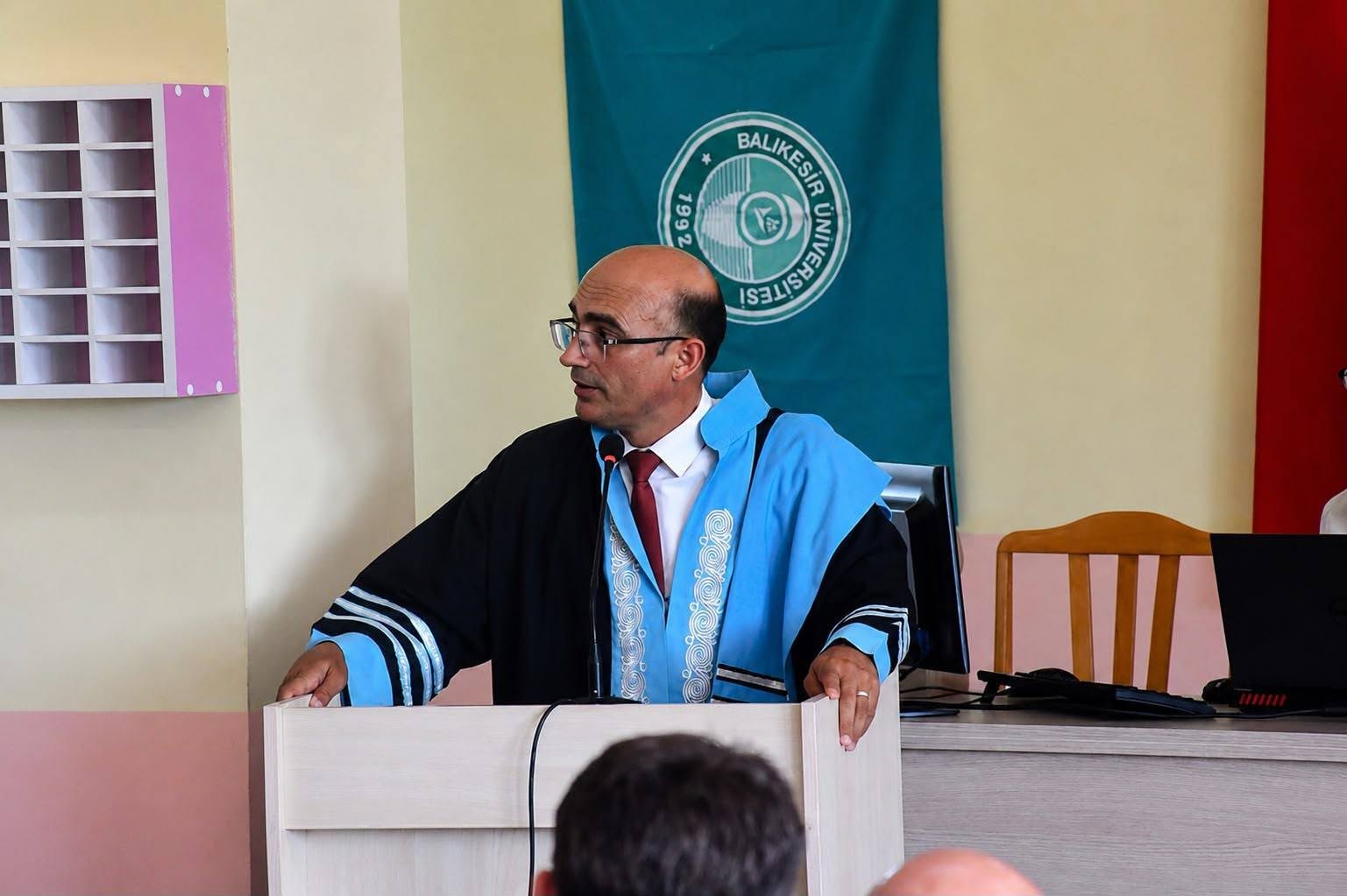 Edremit Vocational School Enthusiastically Sends Off Its 31st Term Graduates 2