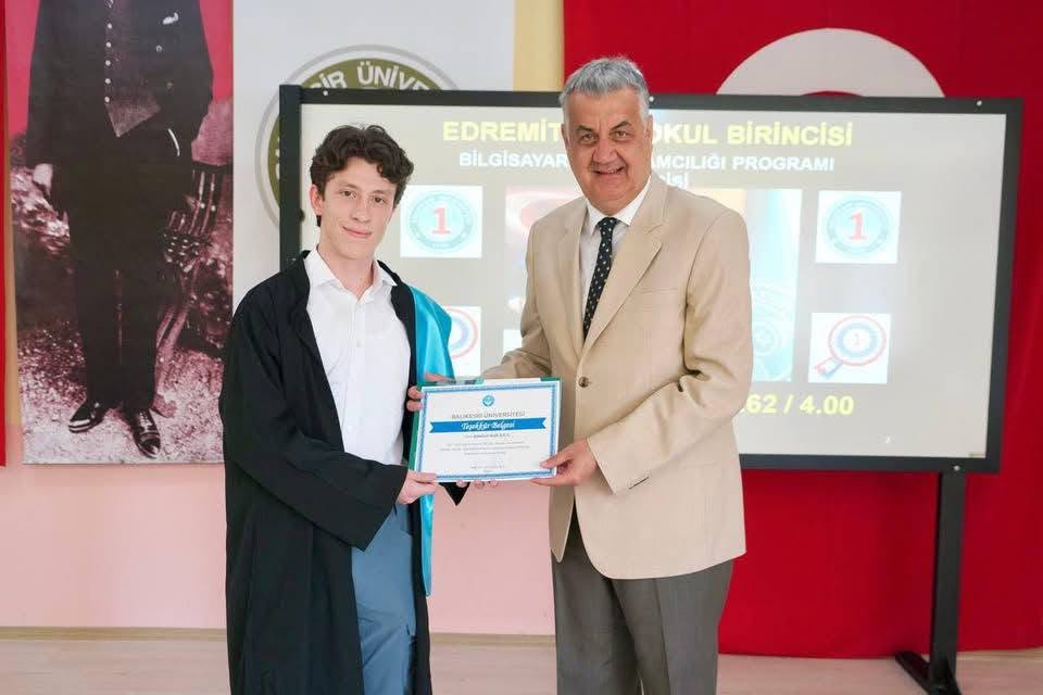 Edremit Vocational School Enthusiastically Sends Off Its 31st Term Graduates 5