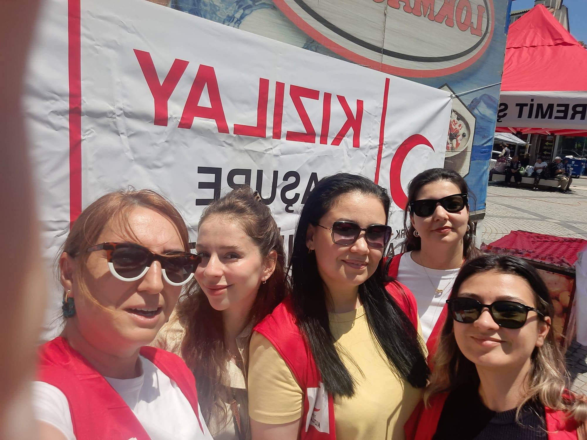 Meaningful Volunteering Activity with Kızılay by Edremit Vocational School Students 7