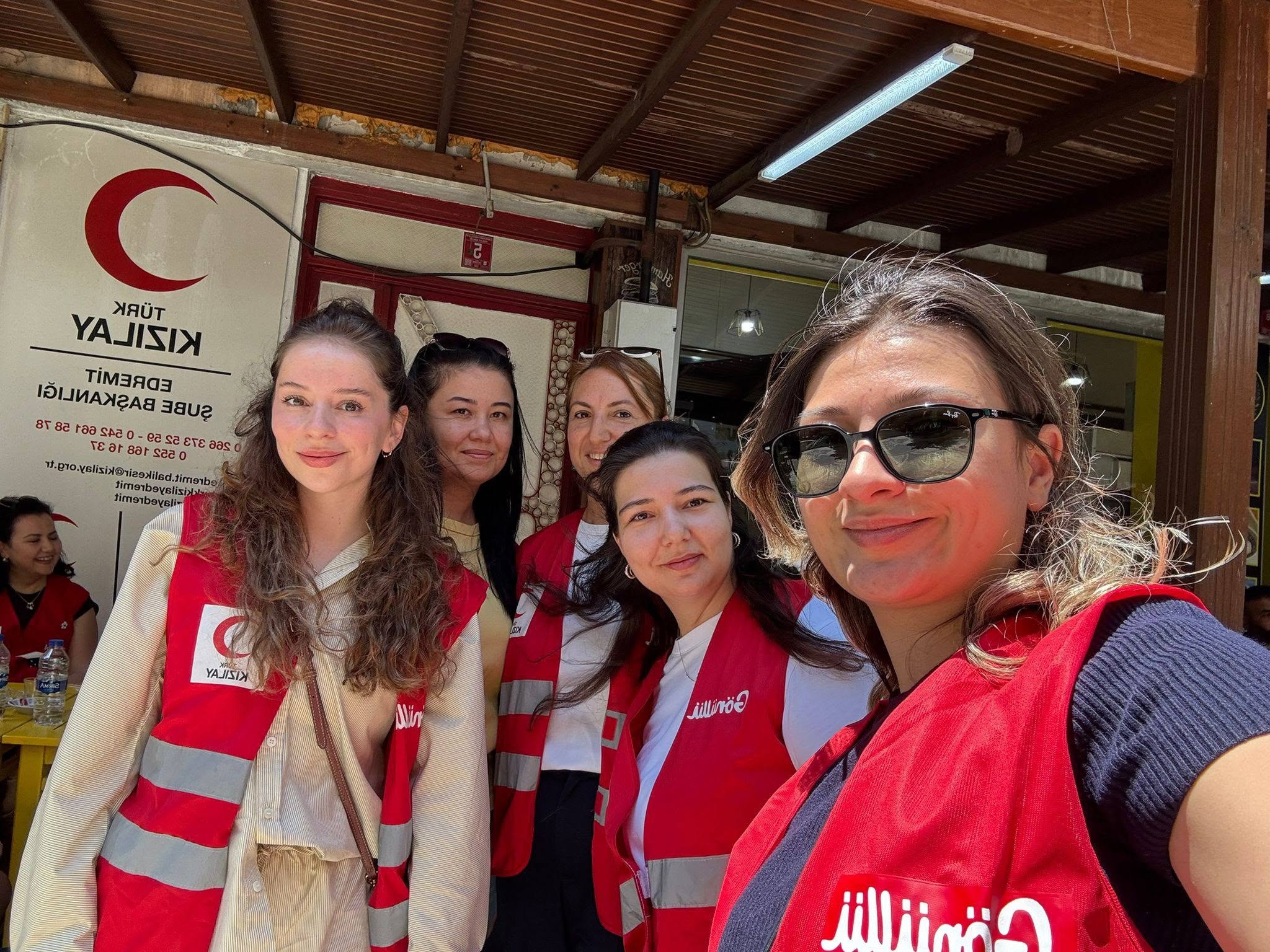 Meaningful Volunteering Activity with Kızılay by Edremit Vocational School Students