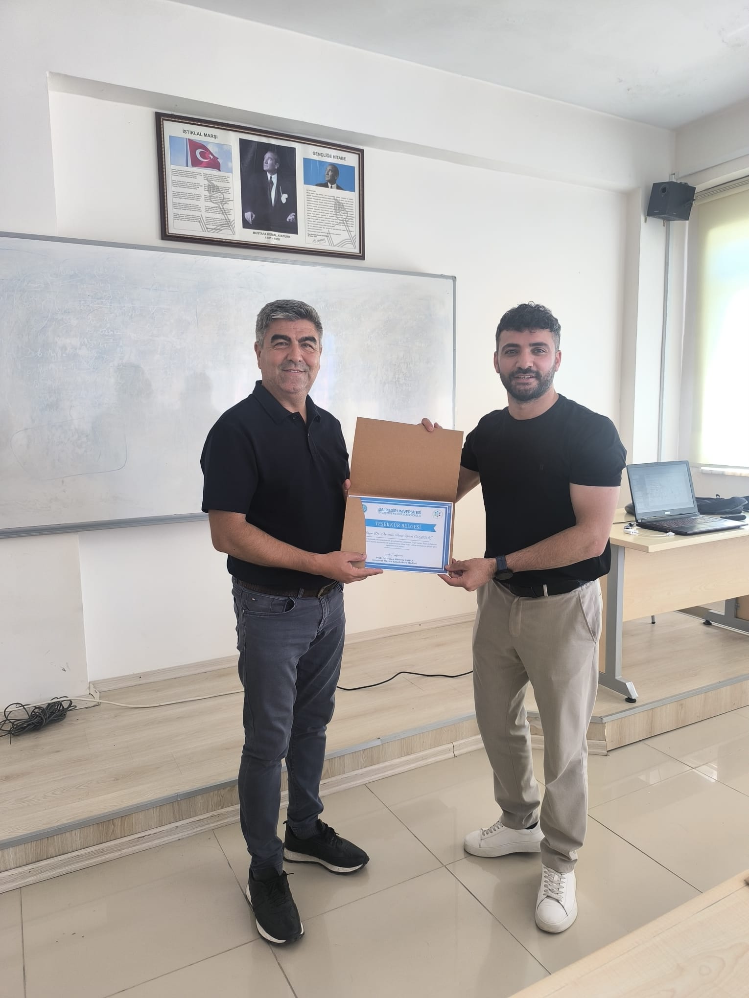  İklim Dostu Yapılar Semineri gerçekleştirildi. 4