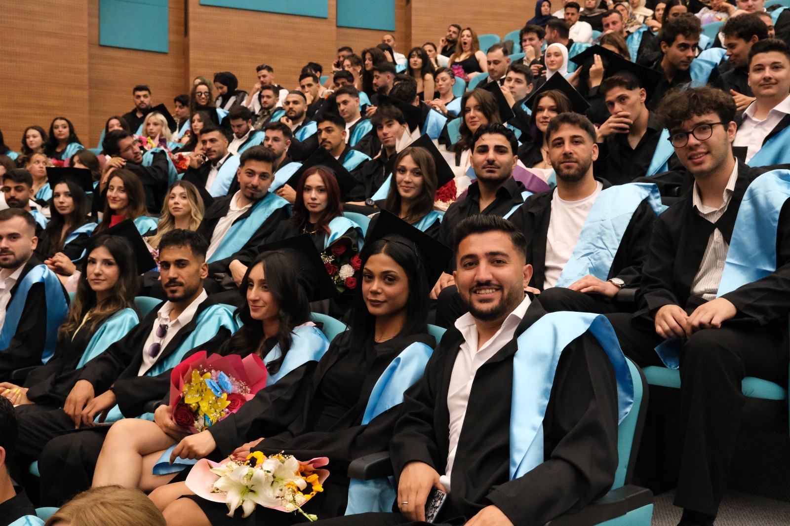 Fakültemiz Yeni Mezunlarını Verdi 6