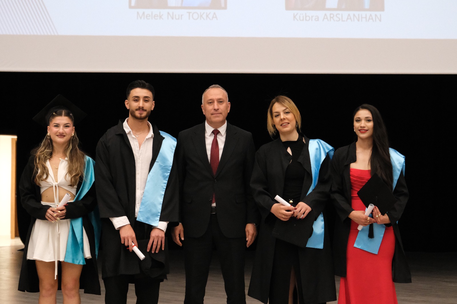 Fakültemiz Yeni Mezunlarını Verdi 3