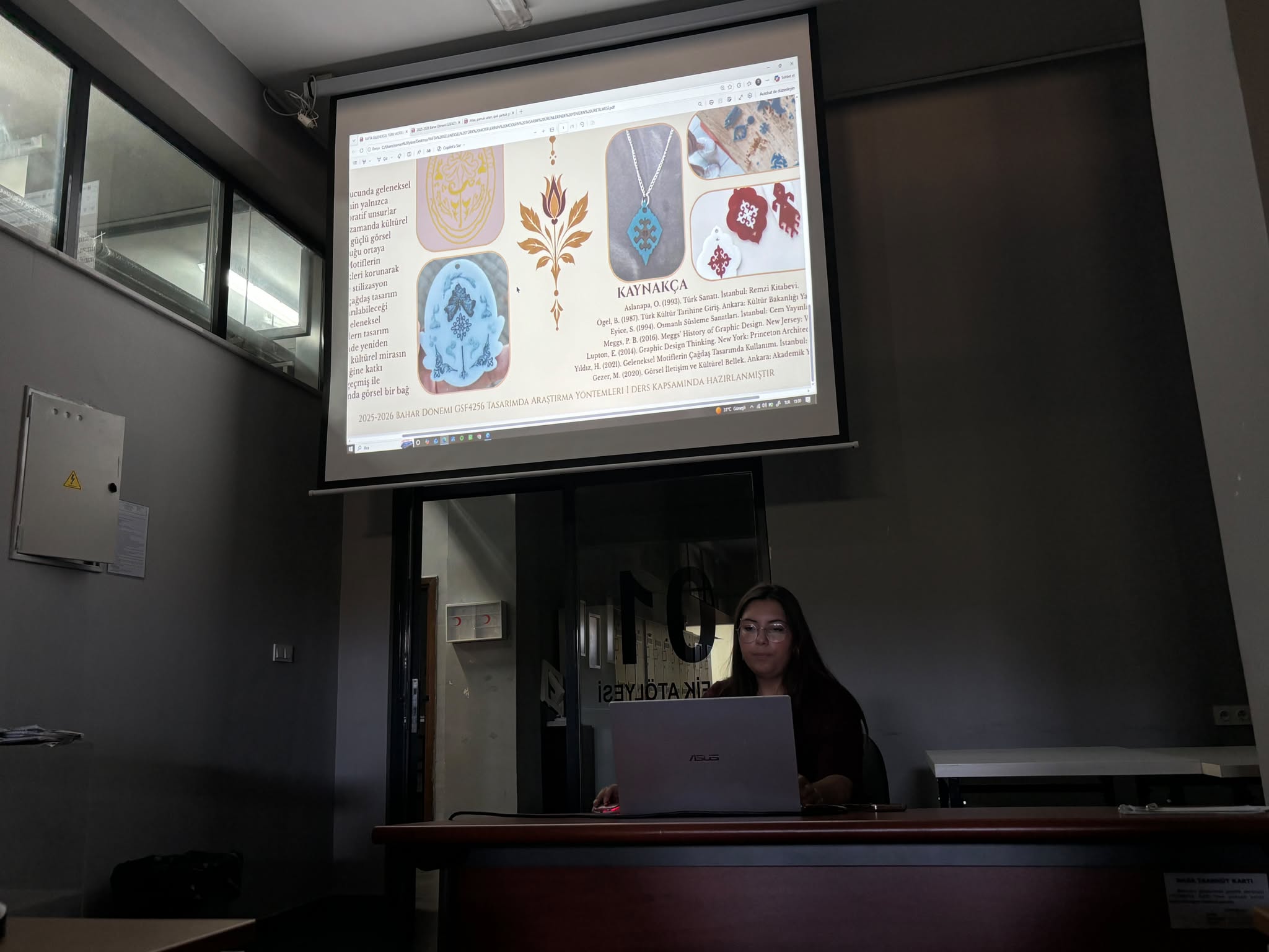 Our students presented their posters as part of the Research Methods in Design course. 12