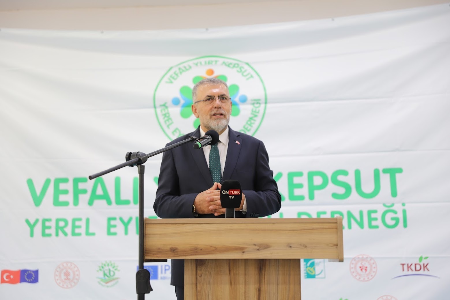 Rektör Oğurlu, Kepsut’ta “Kadın Eliyle Yaşayan Kültür Festivali”ne Katıldı 4