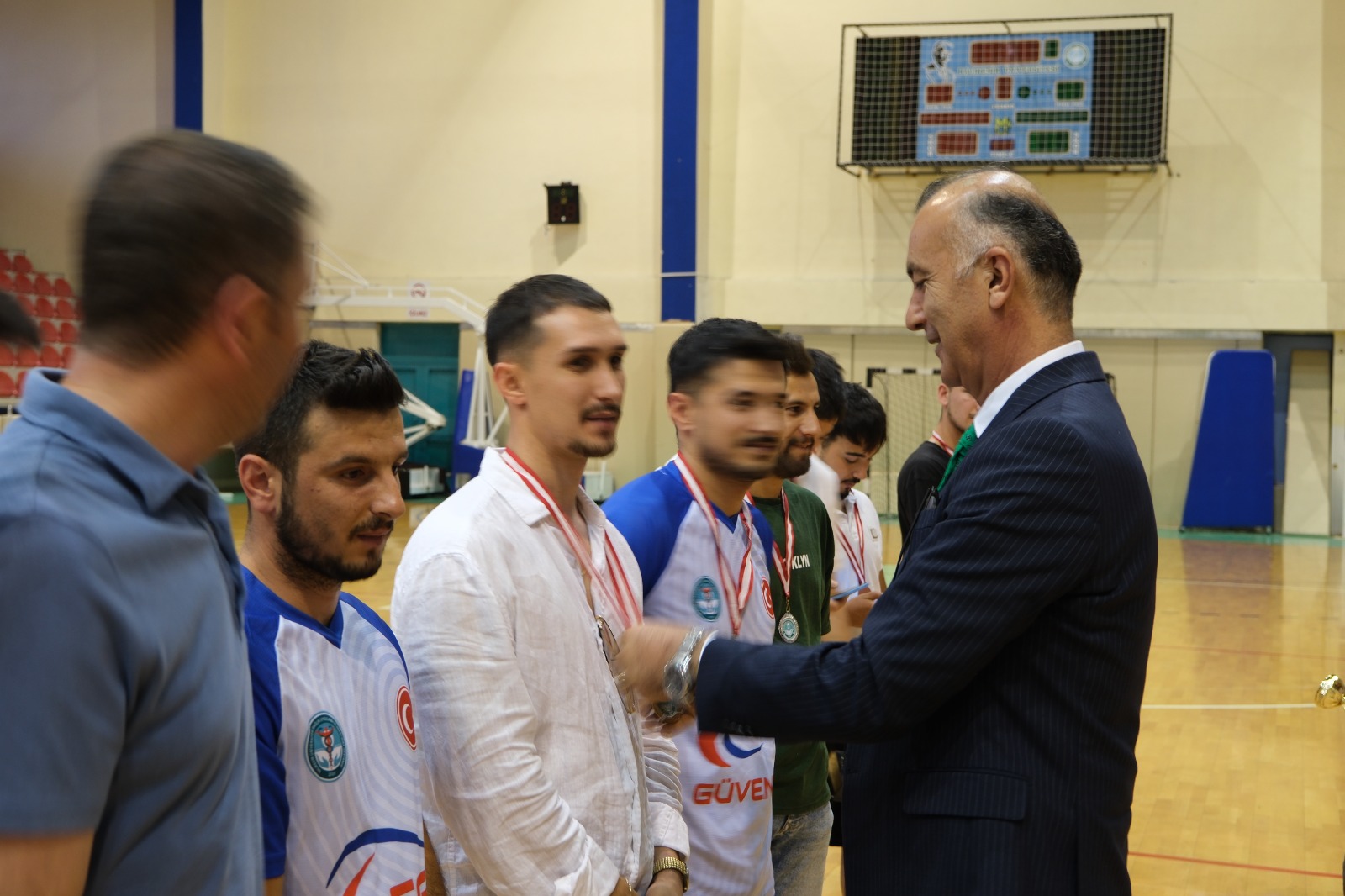 Rektörlük Personel Salon Futbolu Turnuvasında Kupalar Sahiplerini Buldu 3