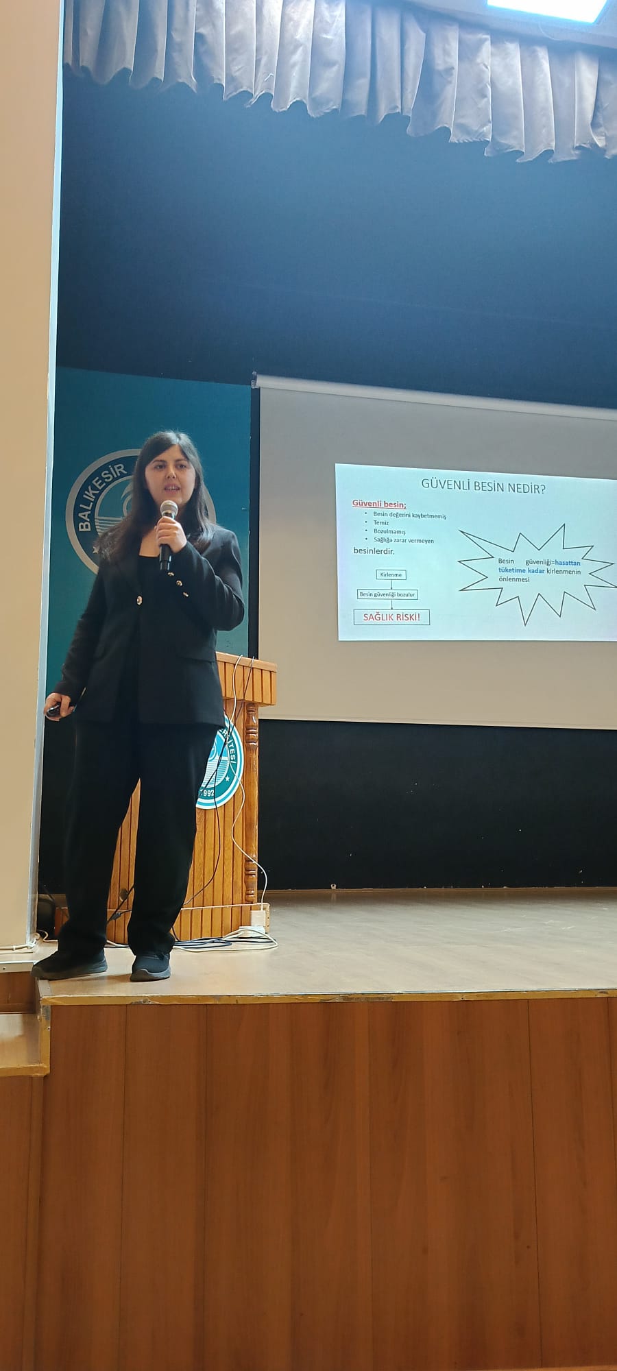 Tazelenme Üniversitesi Öğrencilerine Yönelik Besin Güvenliği Semineri Düzenlendi 1