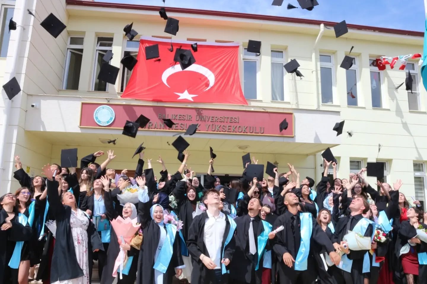 Mezuniyet Coşkusunu Hep Birlikte Yaşadık
