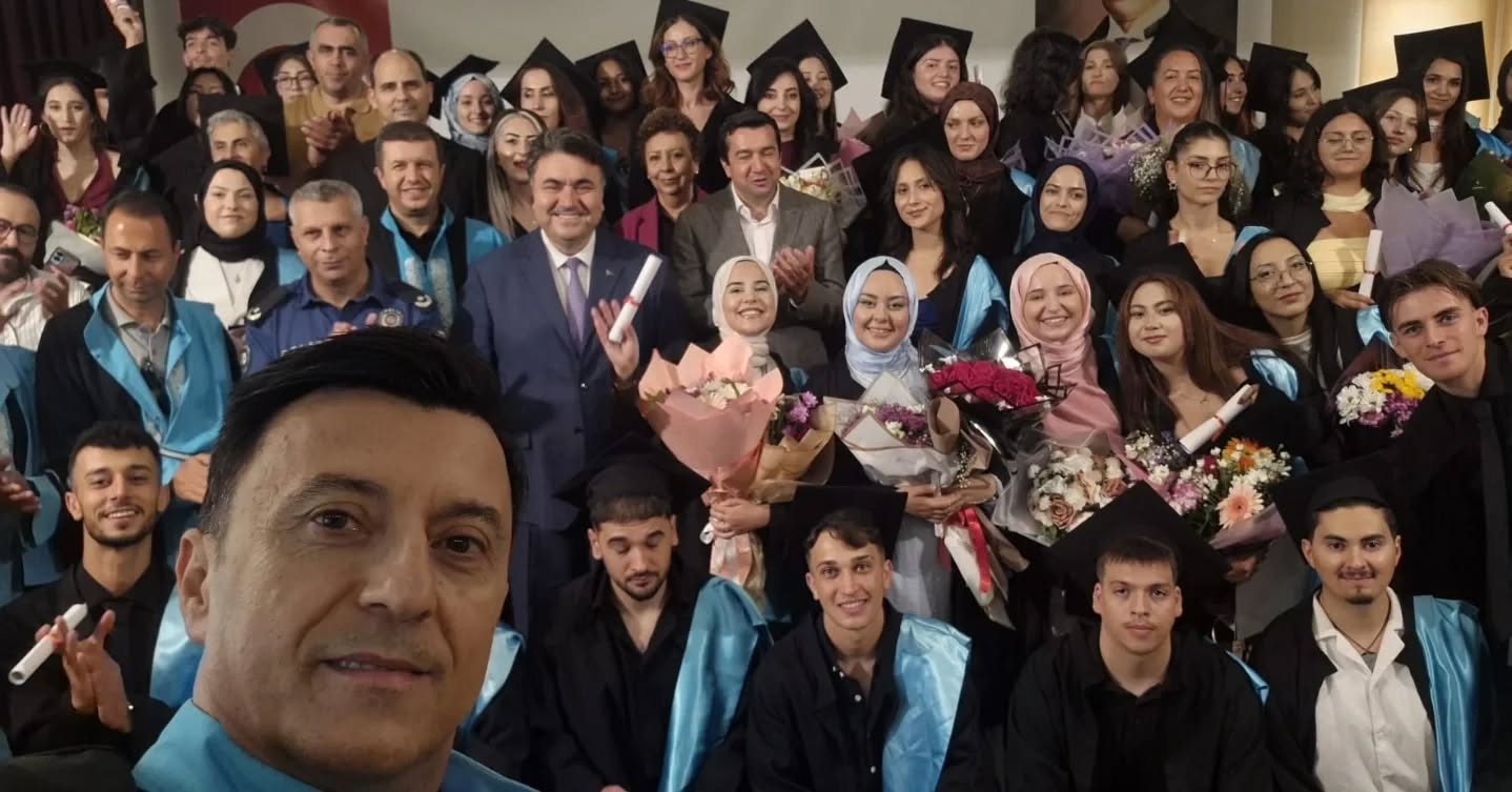  Mezuniyet Coşkusunu Hep Birlikte Yaşadık 8