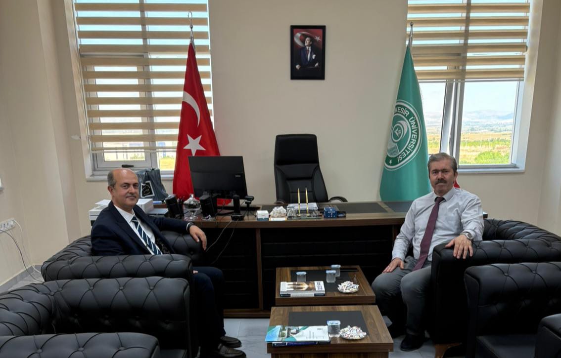 Balıkesir Altıeylül İlçe Milli Eğitim Müdürü Çetin Keren Fakültemizi Ziyaret Etti. 