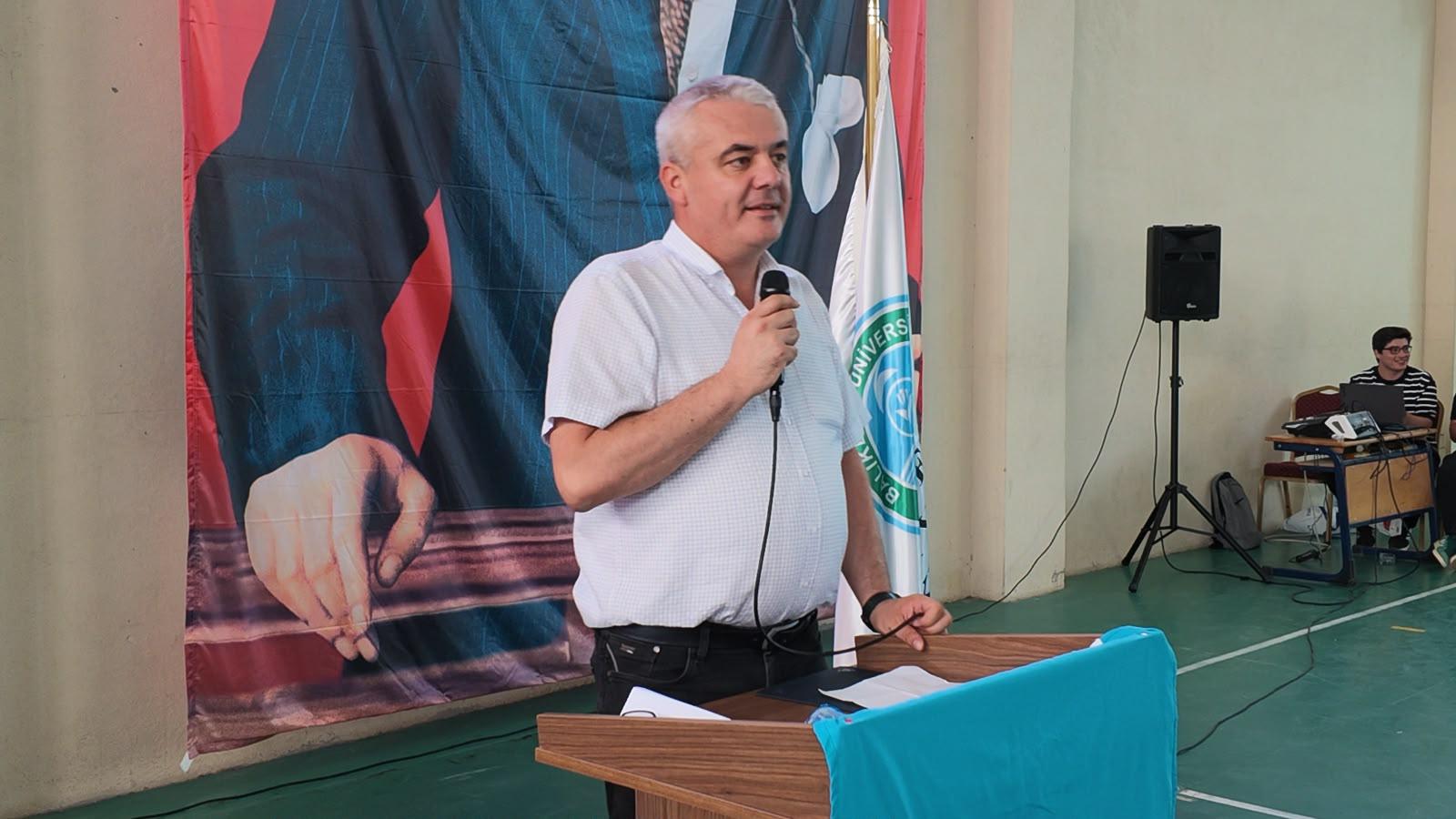 Savaştepe Meslek Yüksekokulu 2025-2026 Akademik Yılı Mezuniyet Töreni gerçekleştirildi. 4