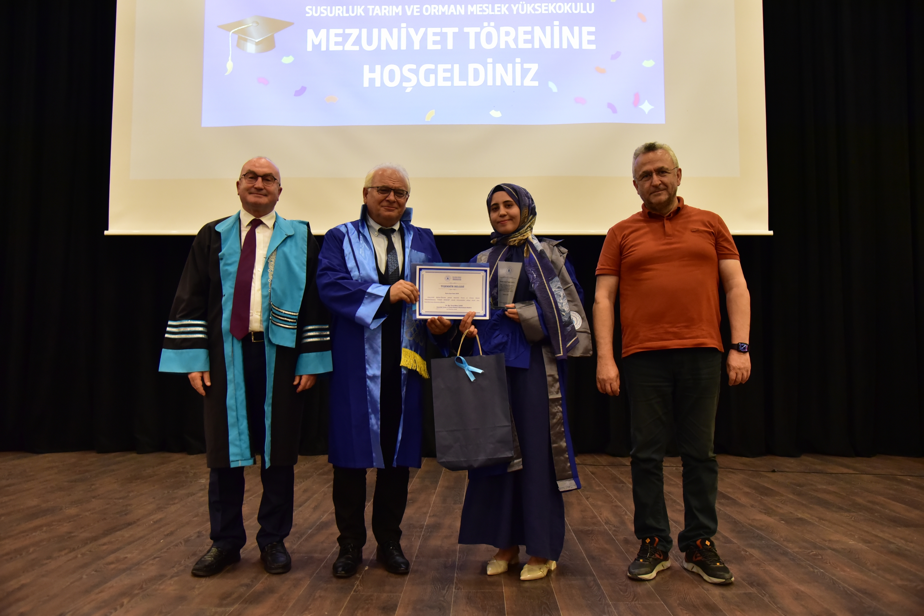 Susurluk Tarım ve Orman Meslek Yüksekokulunda Mezuniyet Heyecanı 10