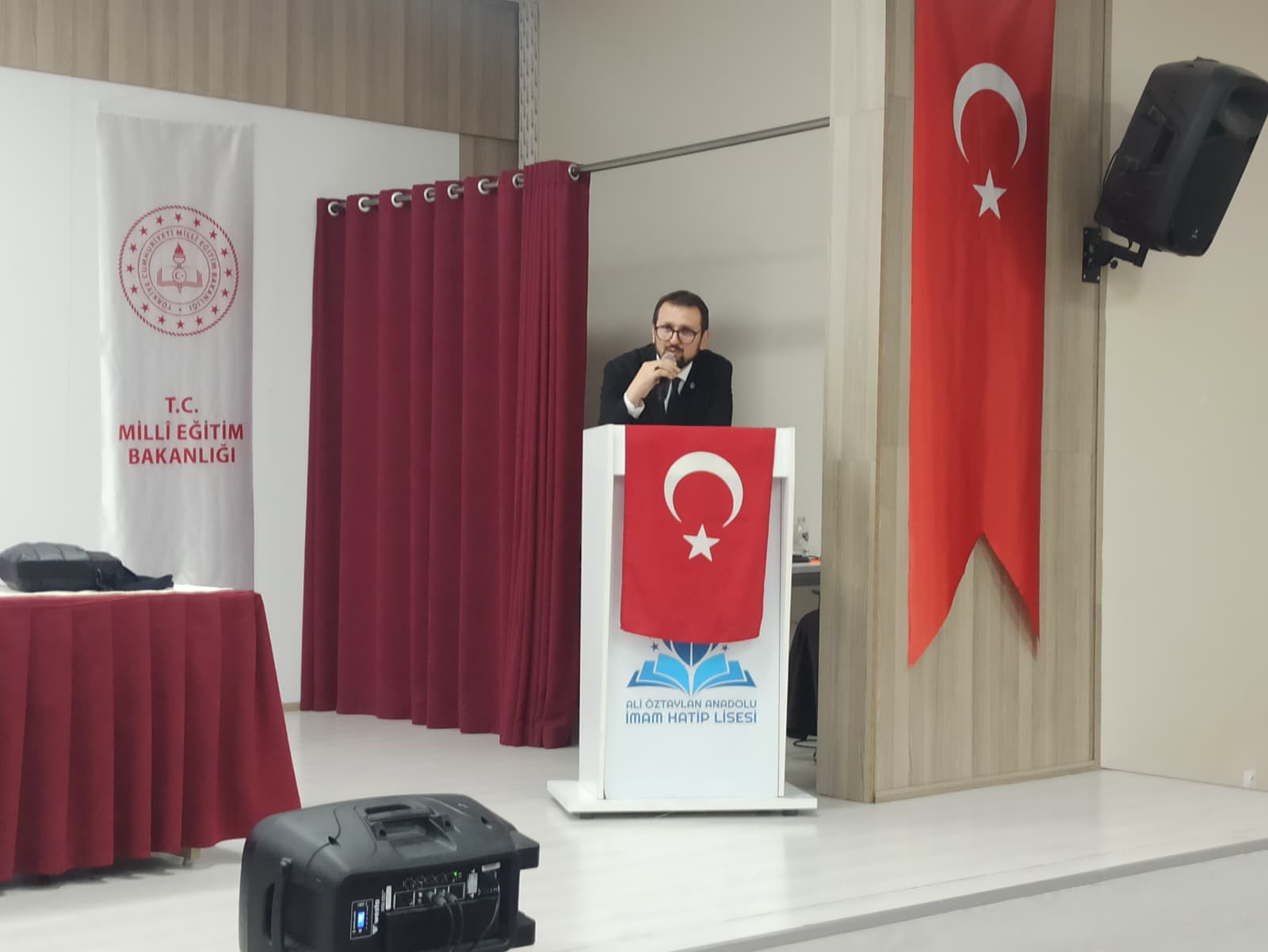 Dijital Dünyada Etkili Ebeveynlik ve Akran Nezaket Adlı Seminer Verildi 4