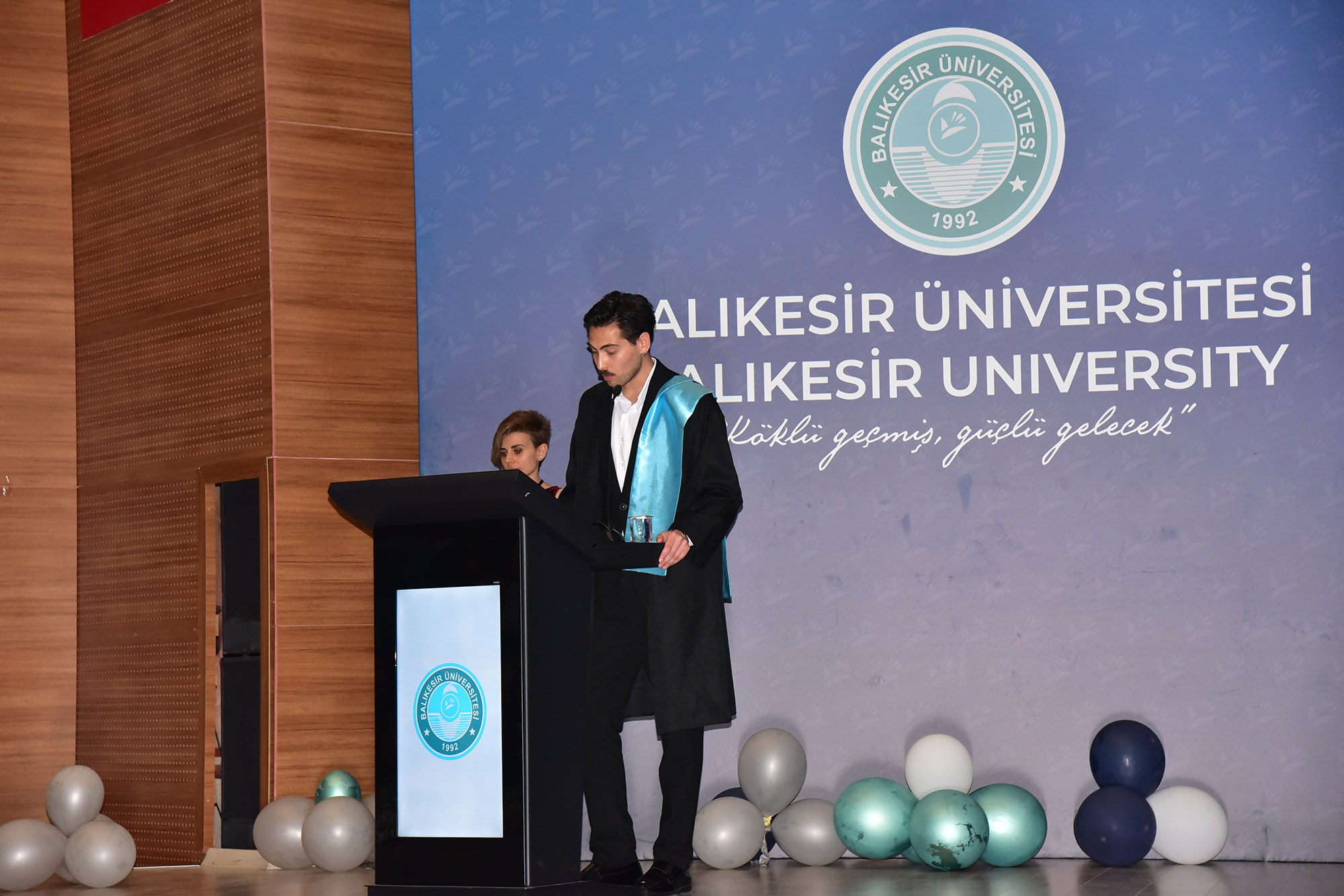 BAÜN Güzel Sanatlar Fakültesinde Mezuniyet Gururu 7