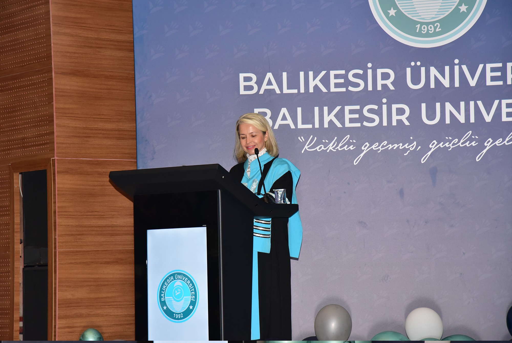 BAÜN Güzel Sanatlar Fakültesinde Mezuniyet Gururu 8